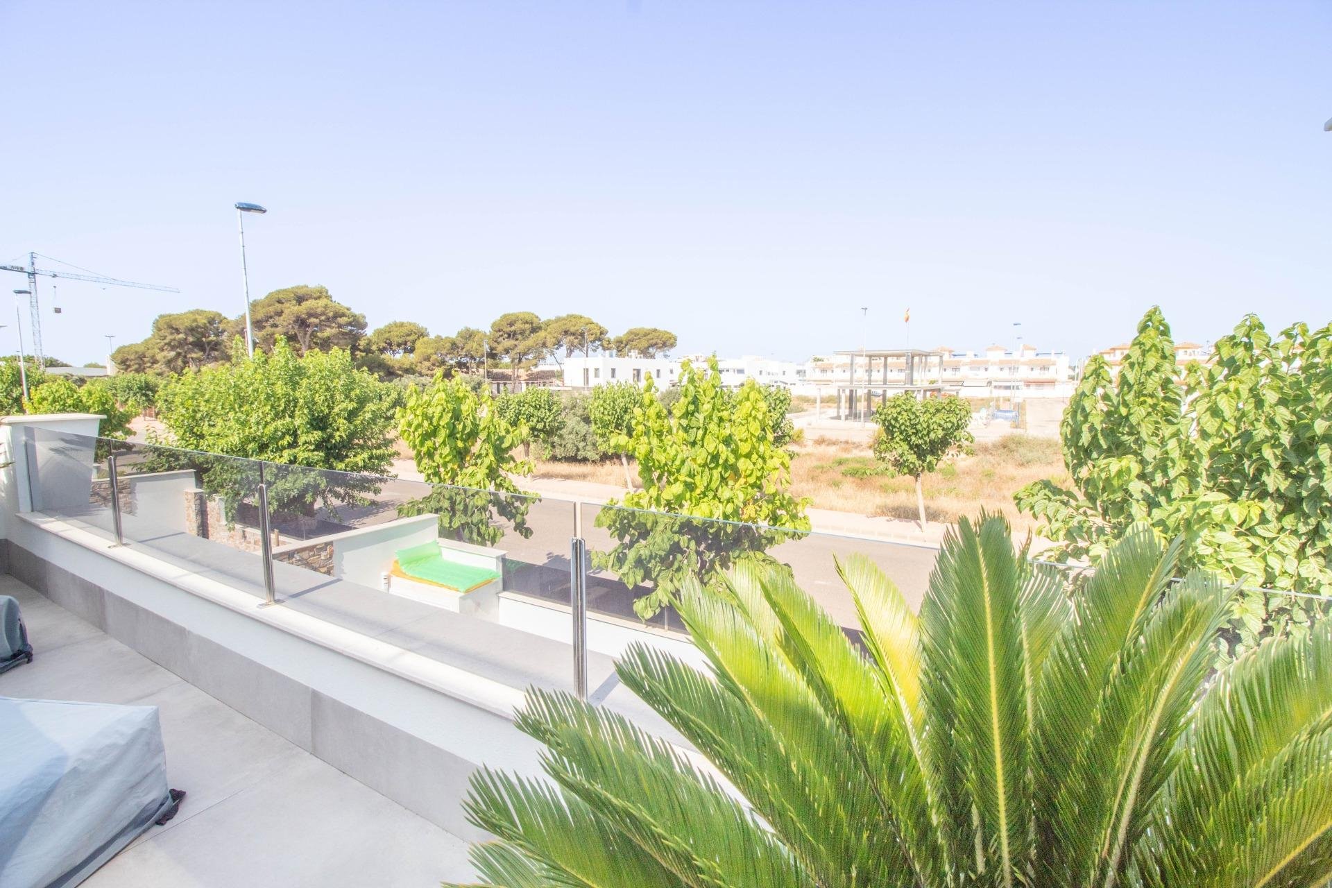 Återförsäljning - Radhus -
Santiago de la Ribera - zona san blas