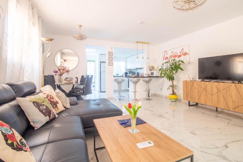 Återförsäljning - Radhus -
Torrevieja - Acequion