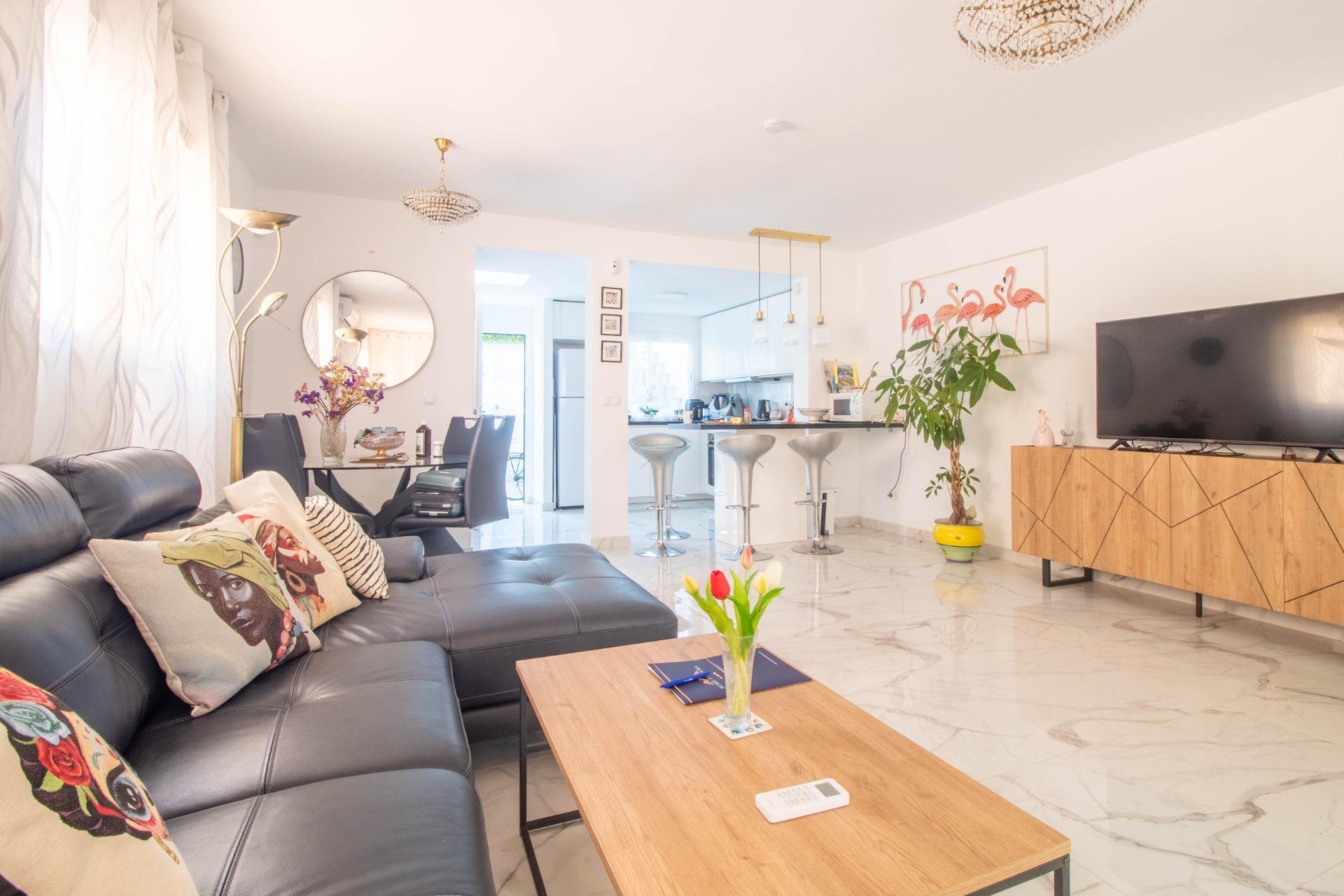 Återförsäljning - Radhus -
Torrevieja - Acequion