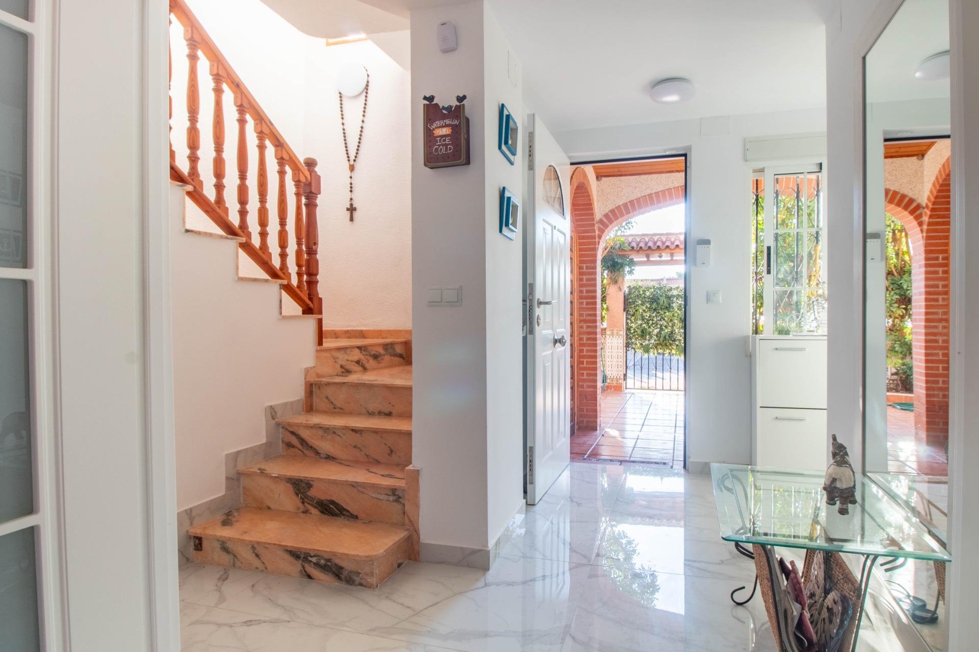 Återförsäljning - Radhus -
Torrevieja - Acequion