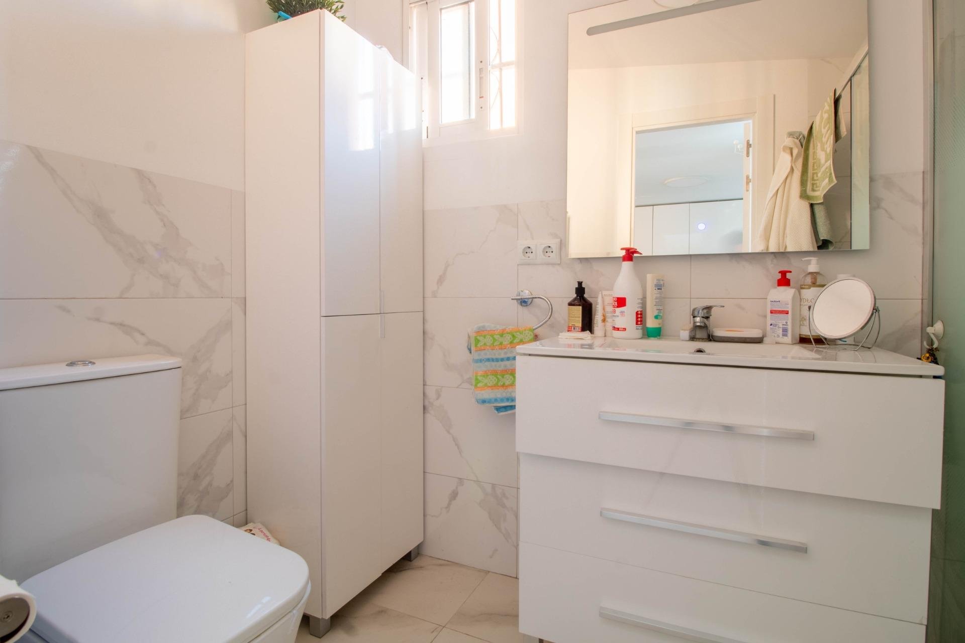 Återförsäljning - Radhus -
Torrevieja - Acequion