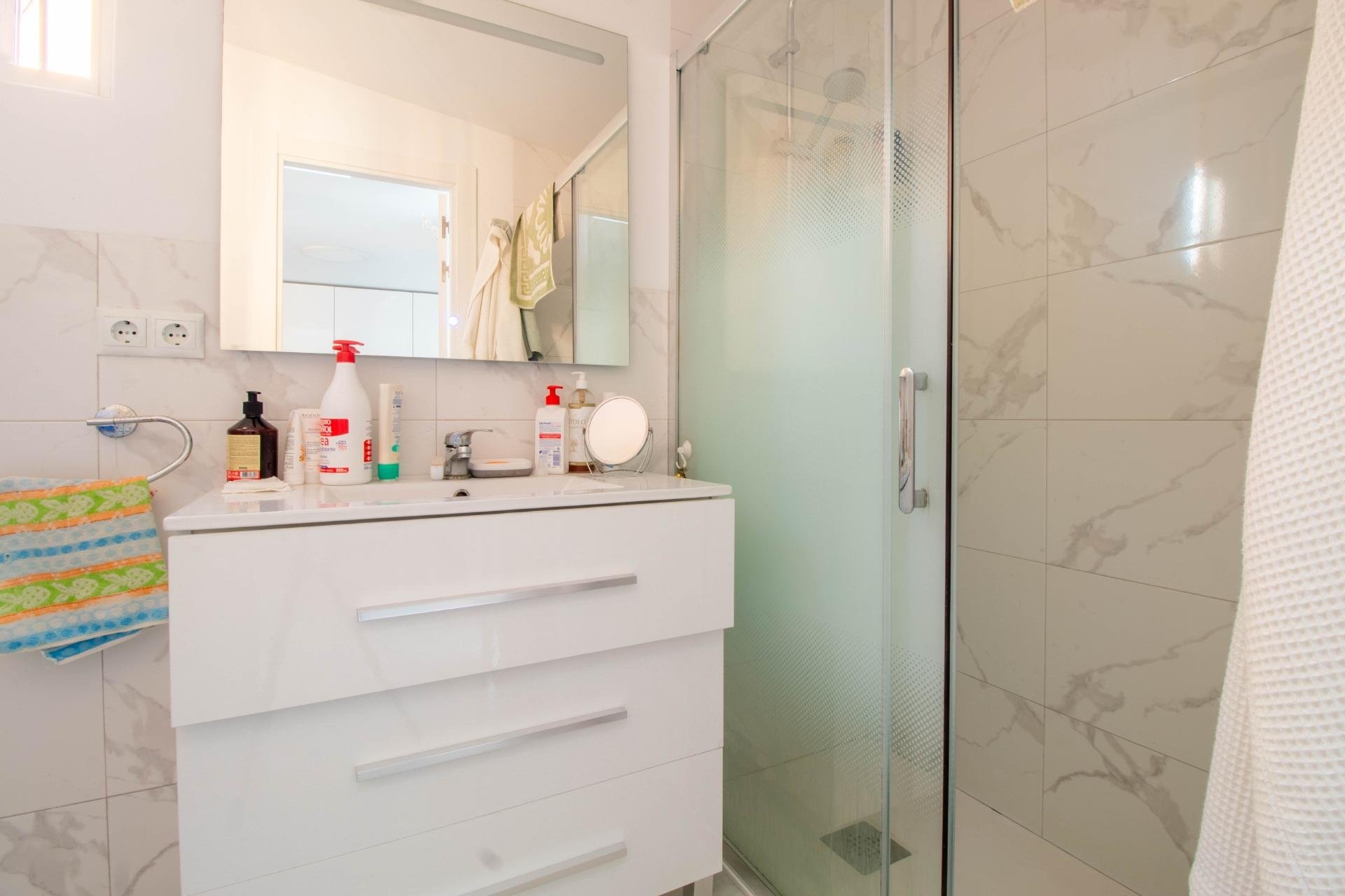 Återförsäljning - Radhus -
Torrevieja - Acequion