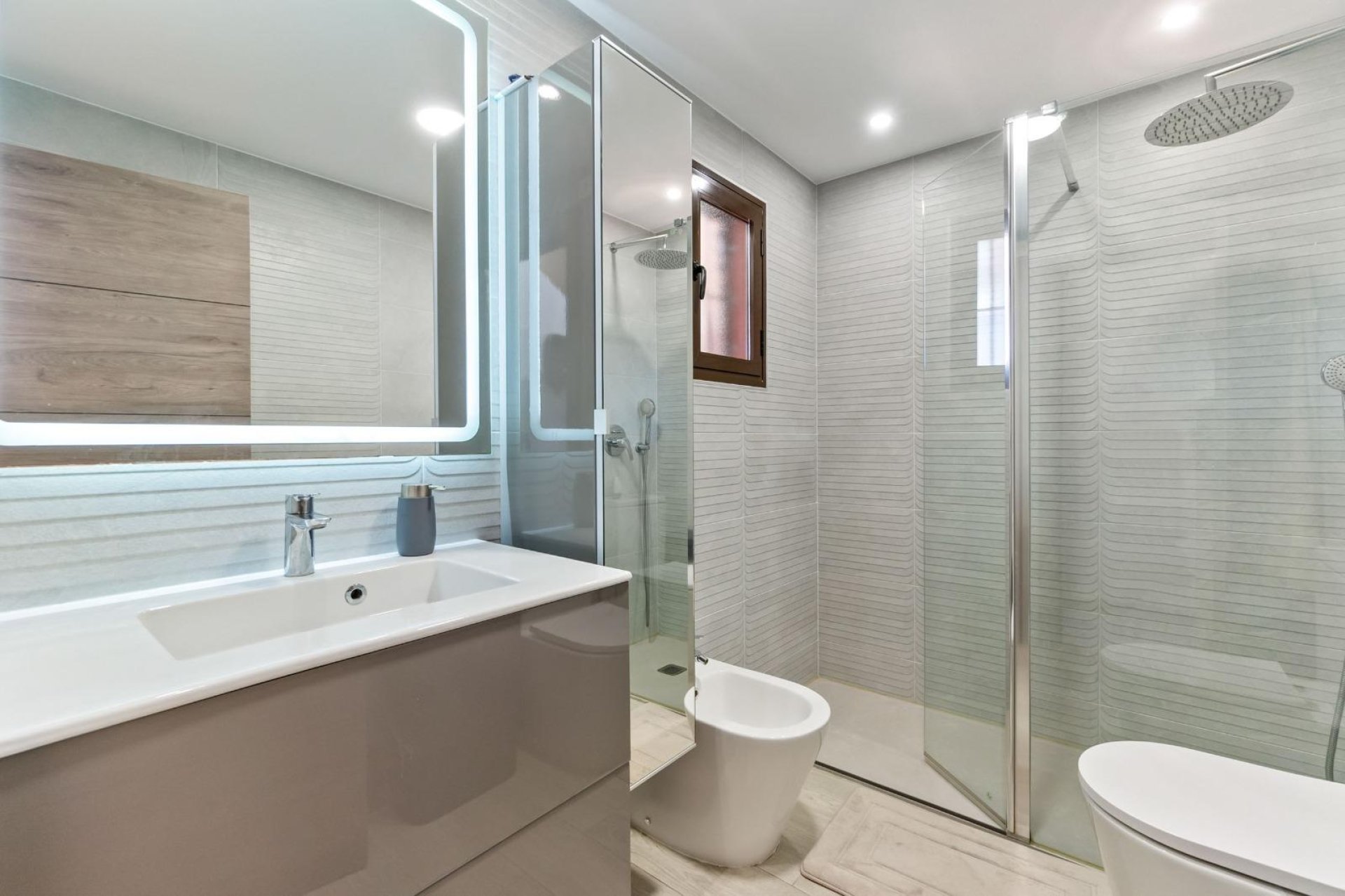 Återförsäljning - Radhus -
Torrevieja - Aguas Nuevas