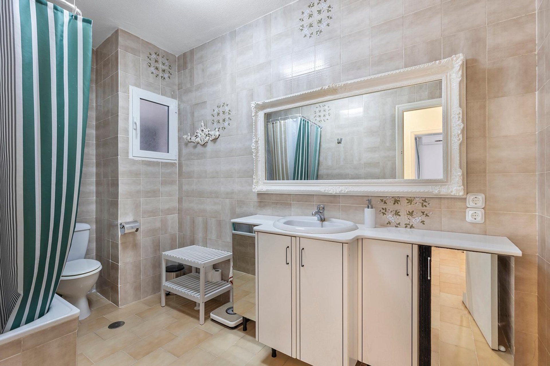 Återförsäljning - Radhus -
Torrevieja - Calas blanca