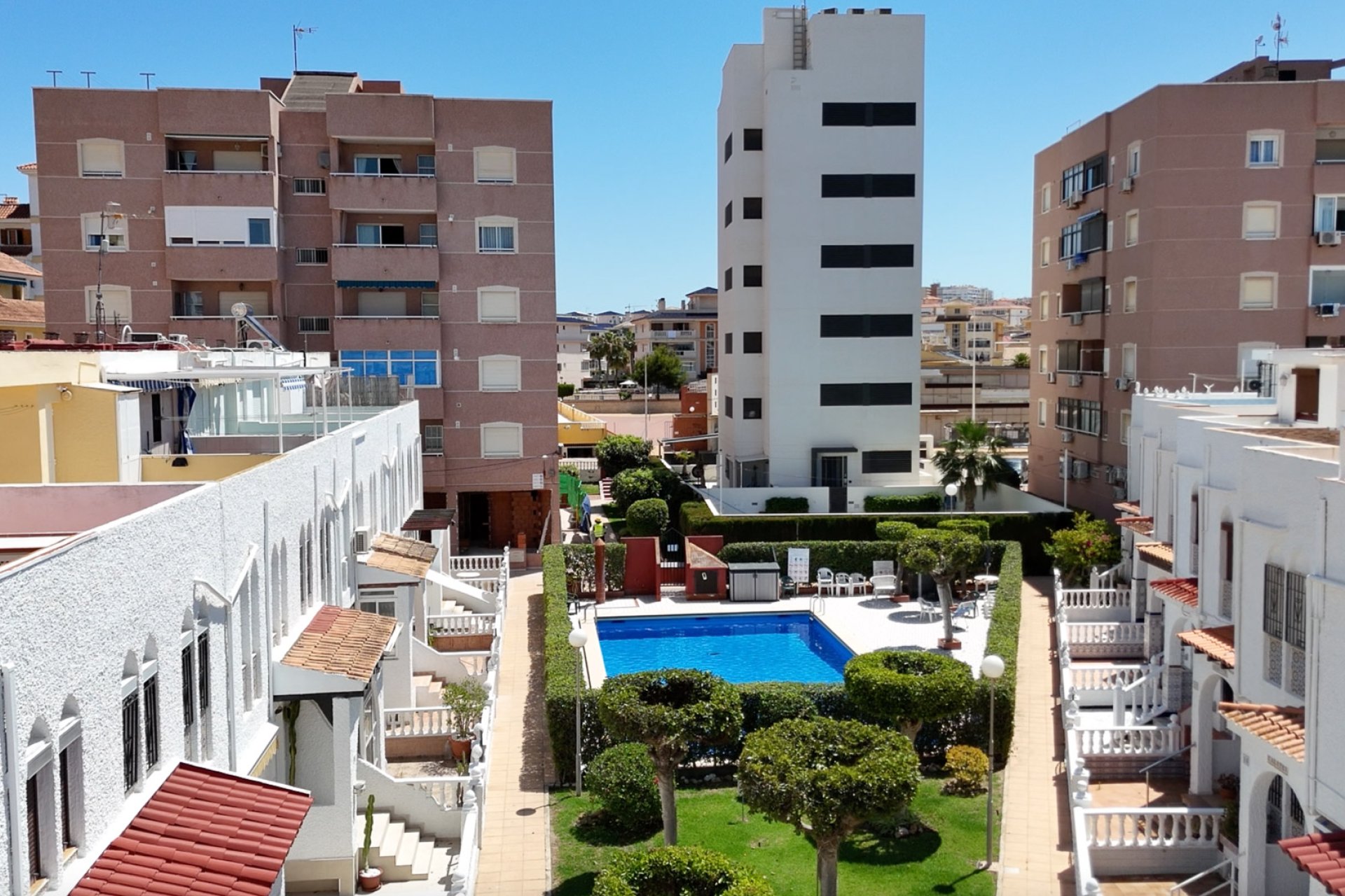 Återförsäljning - Radhus -
Torrevieja - La Mata