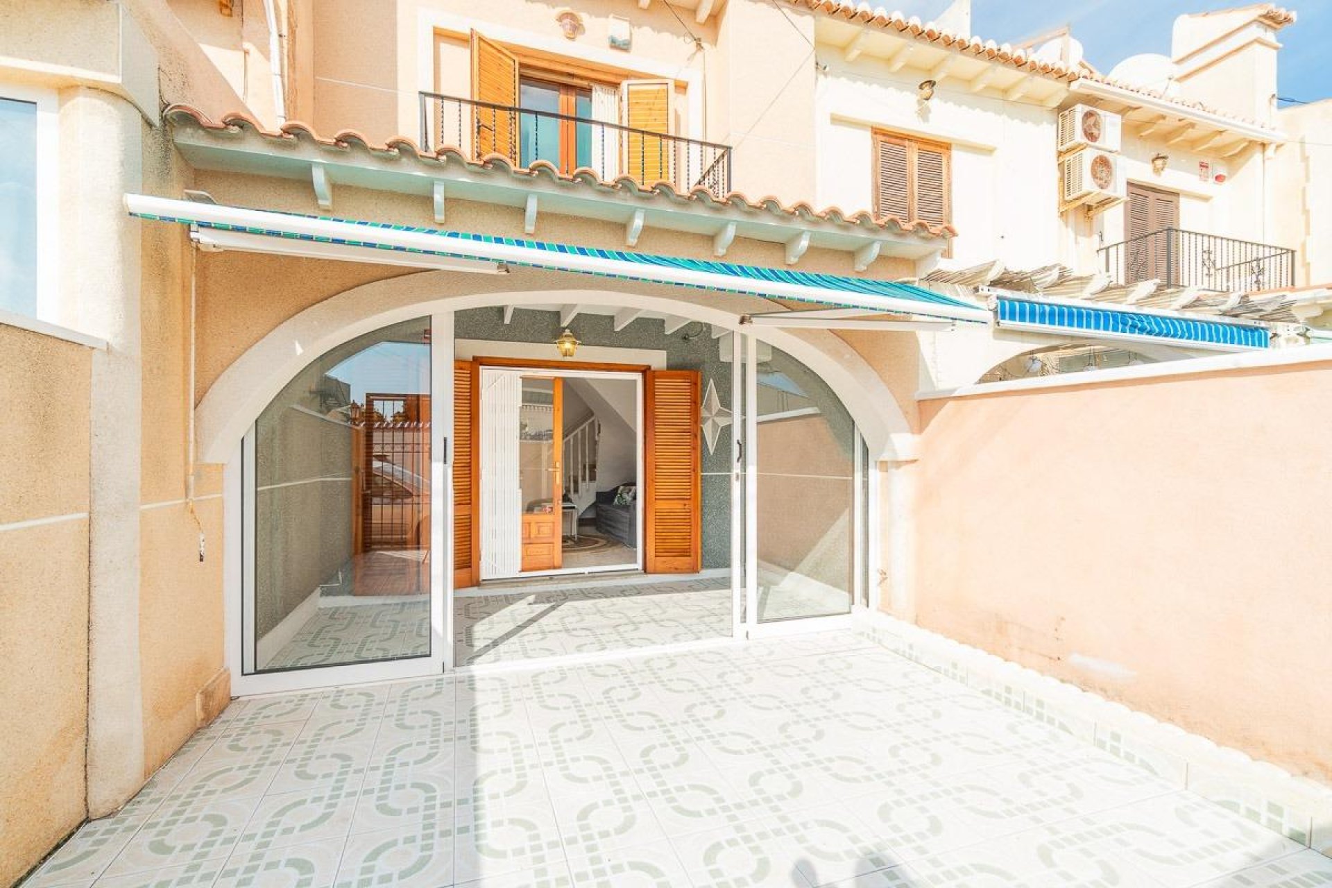 Återförsäljning - Radhus -
Torrevieja - La Siesta - El Salado - Torreta