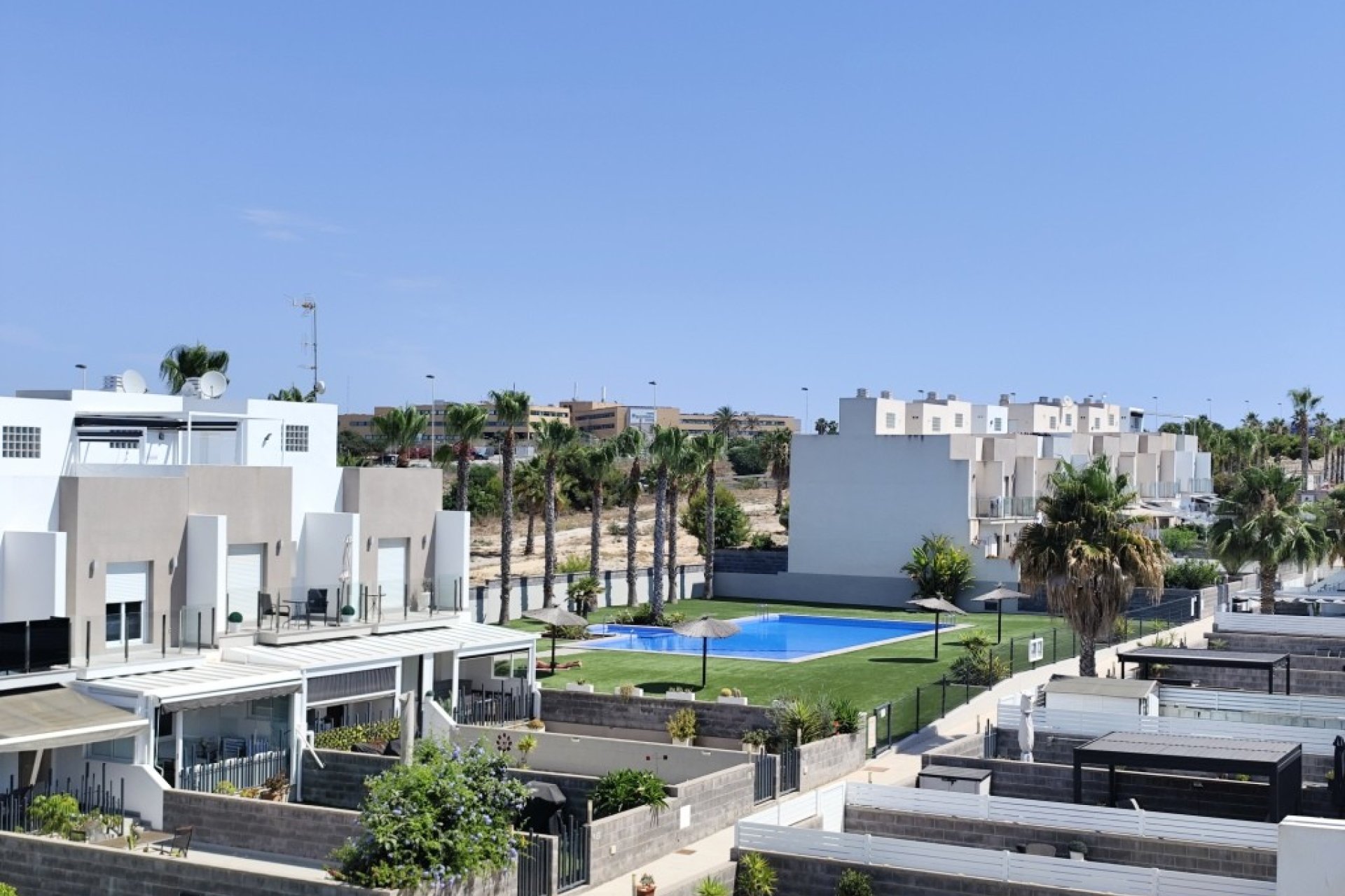 Återförsäljning - Radhus -
Torrevieja