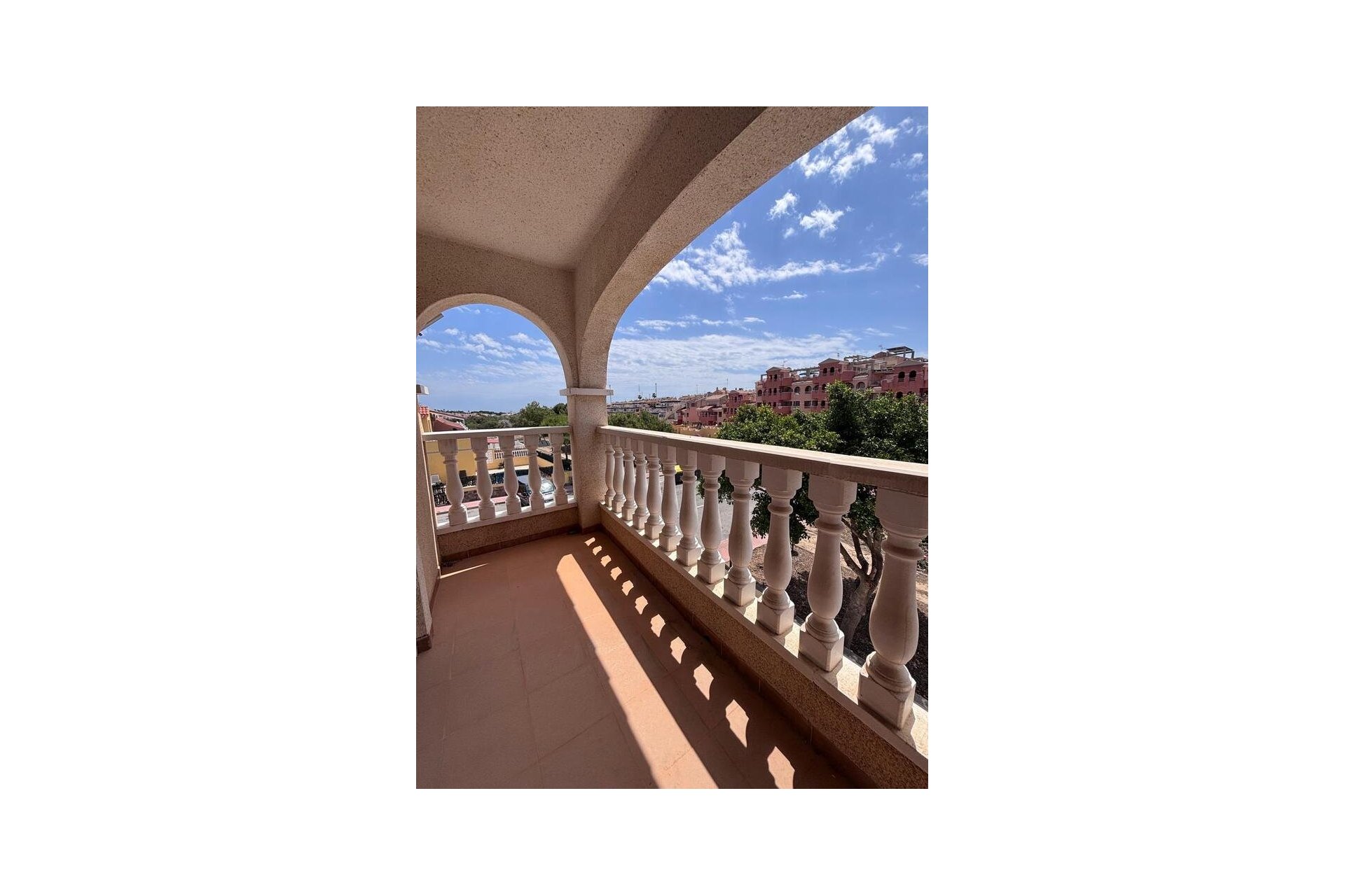 Återförsäljning - Radhus -
Villamartin - Costa Blanca