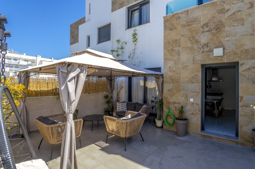Återförsäljning - Radhus -
Villamartin - Costa Blanca