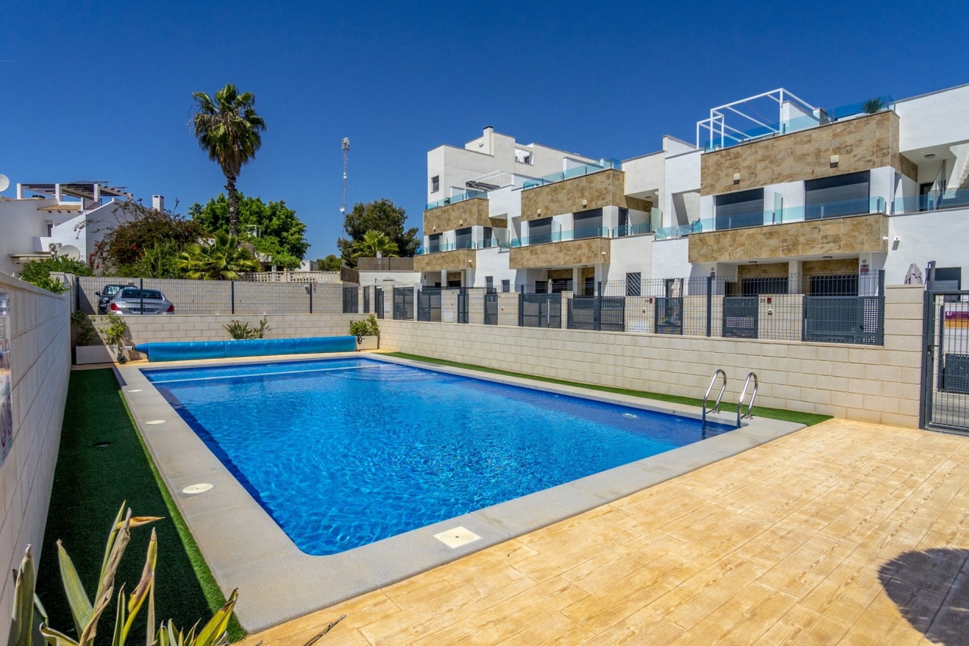 Återförsäljning - Radhus -
Villamartin - Costa Blanca