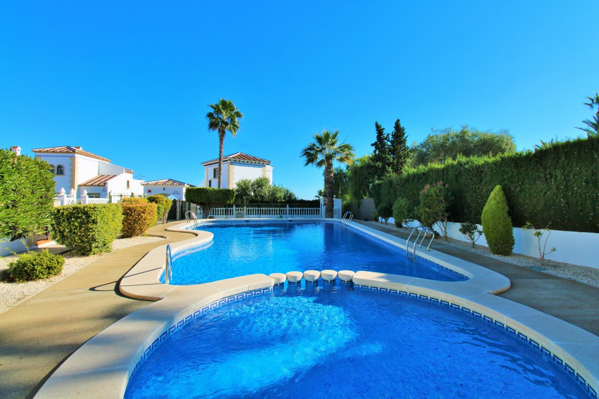 Återförsäljning - Radhus -
Villamartin - Las Violetas