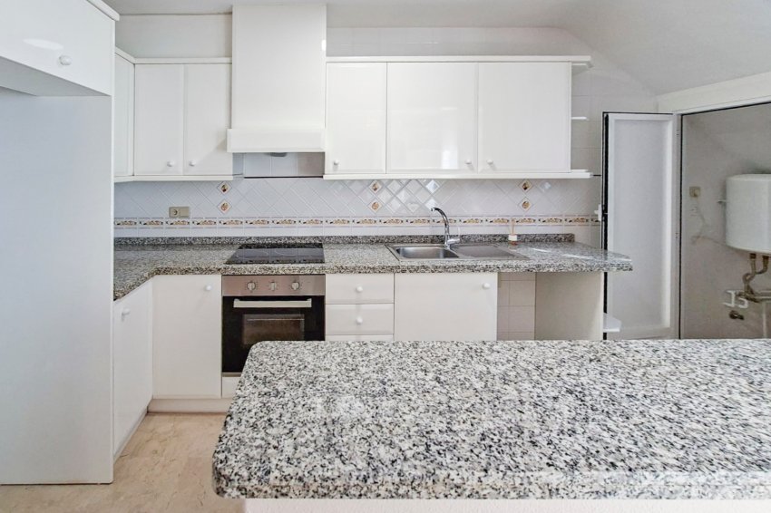 Återförsäljning - Radhus -
Villamartin - Villamartín