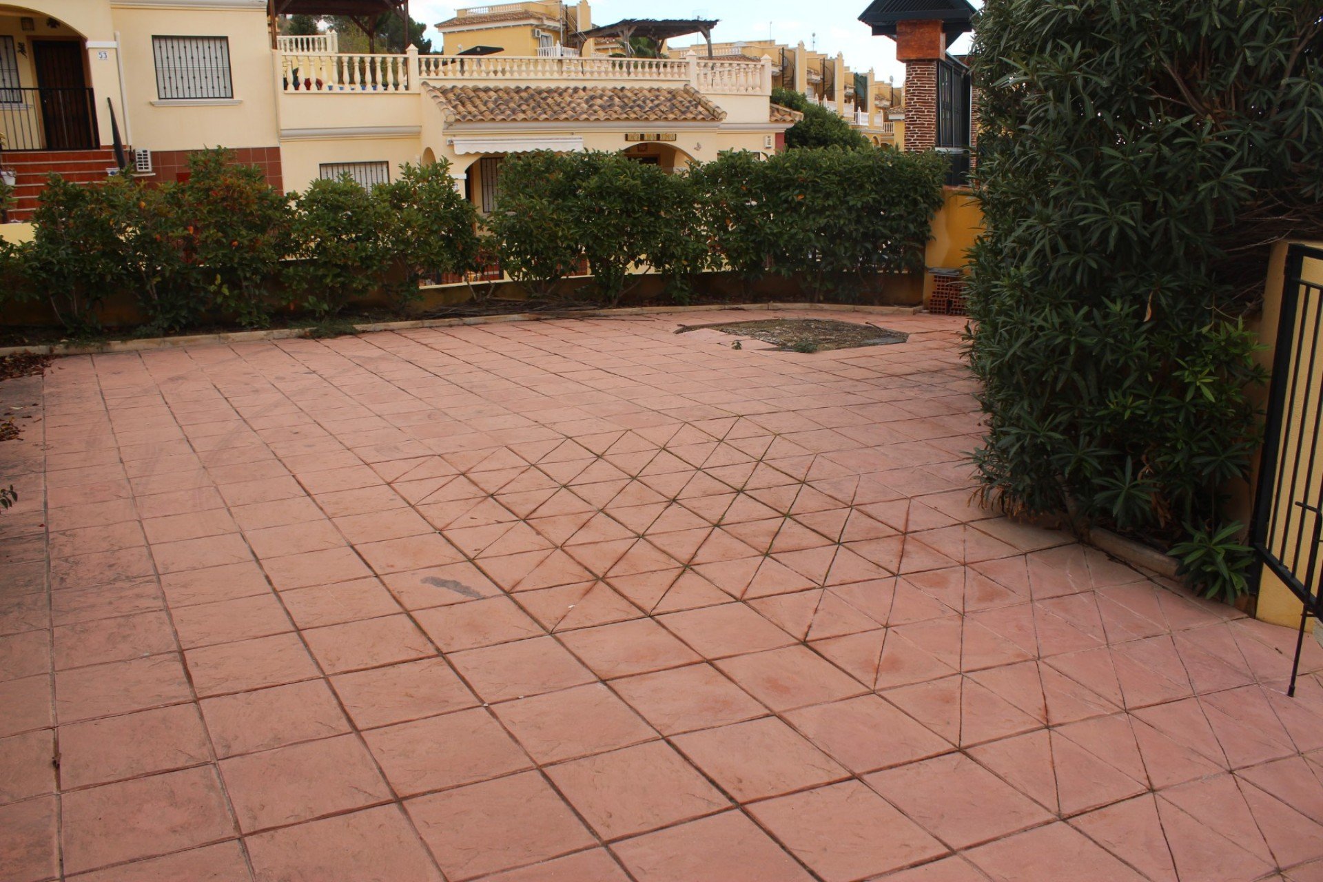 Återförsäljning - Semi detached -
Algorfa - Montemar