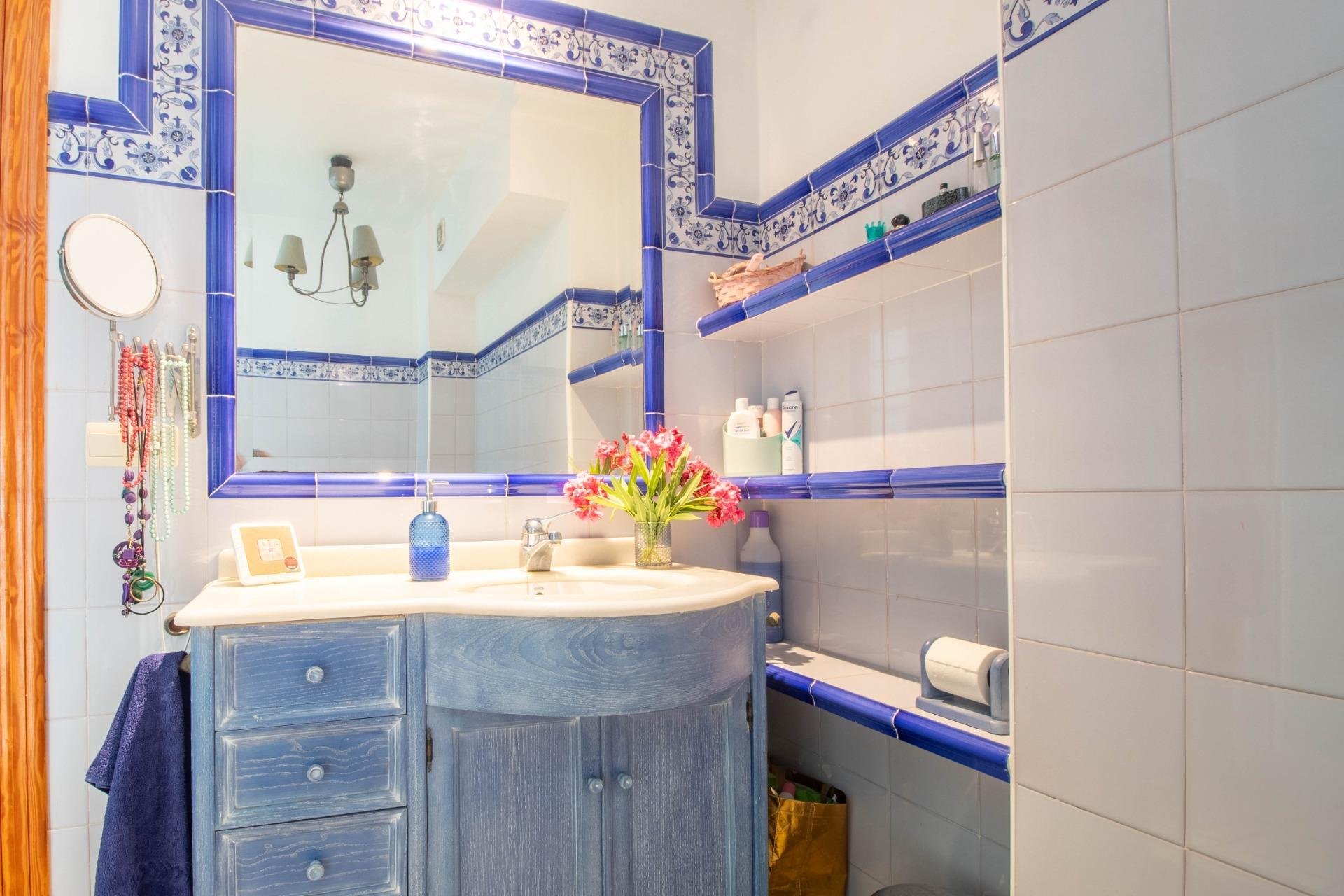 Återförsäljning - Semi detached -
Cabo Roig