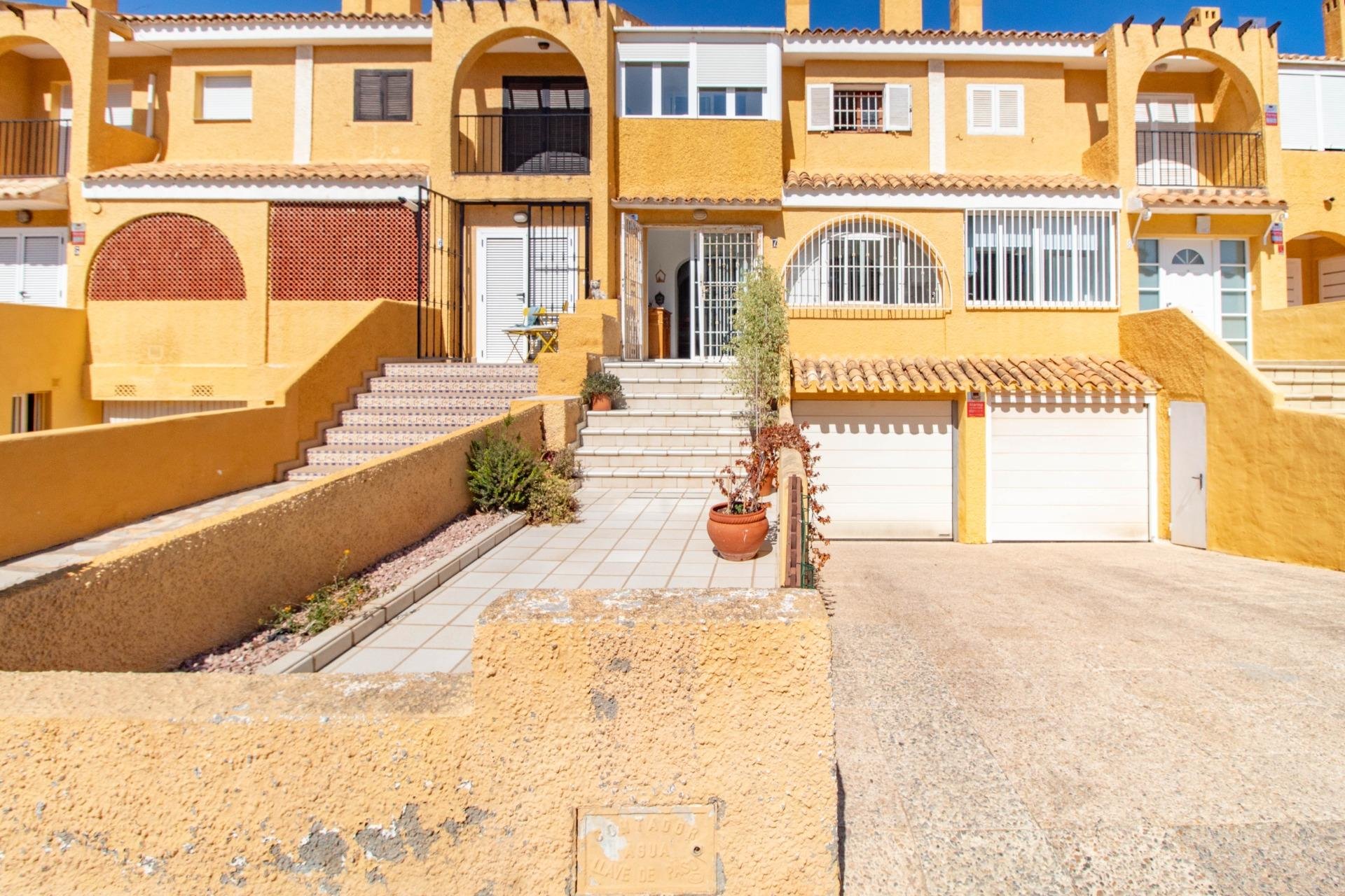 Återförsäljning - Semi detached -
Cabo Roig