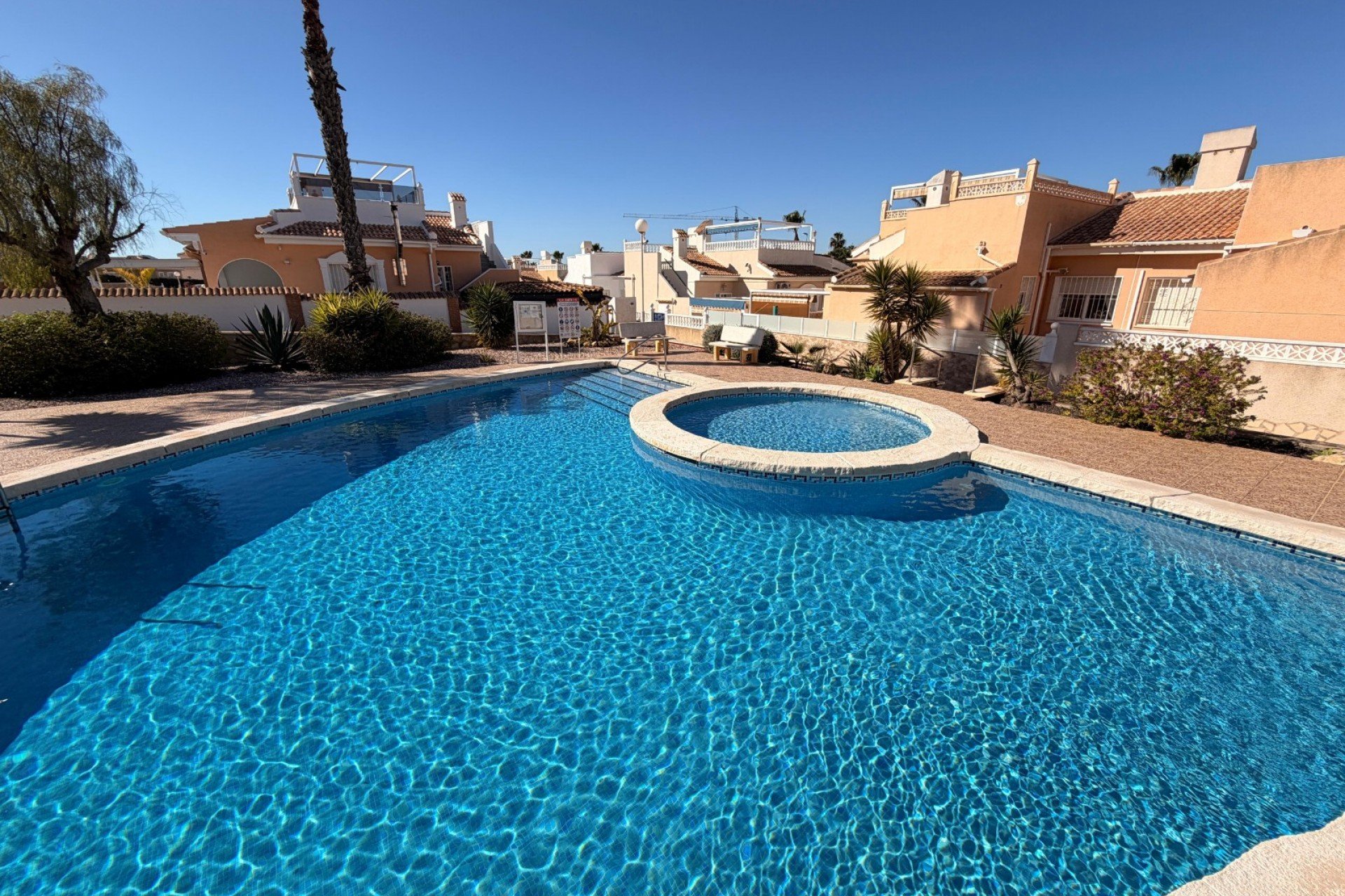 Återförsäljning - Semi detached -
Ciudad quesada - Rojales