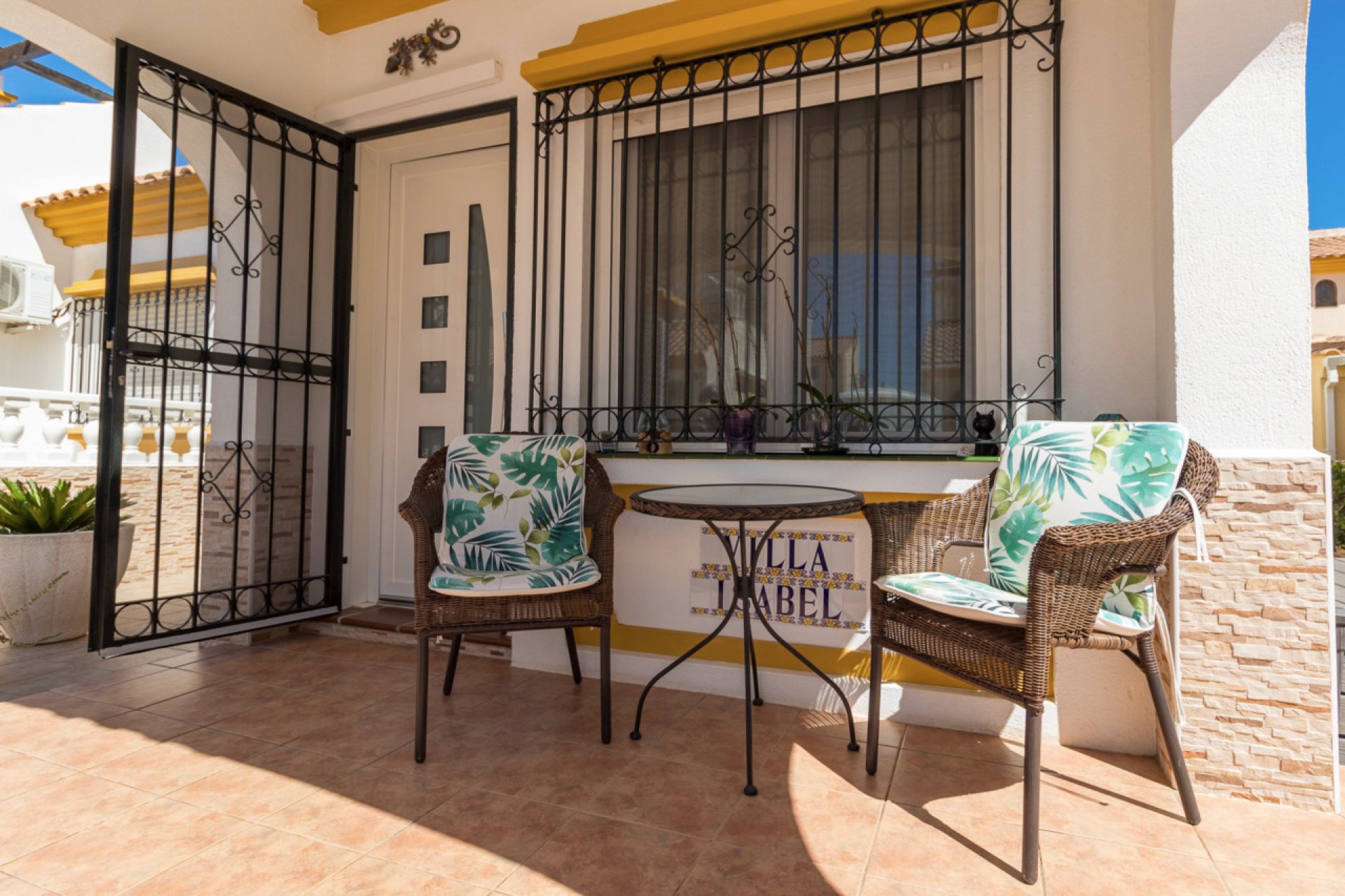 Återförsäljning - Semi detached -
La Zenia