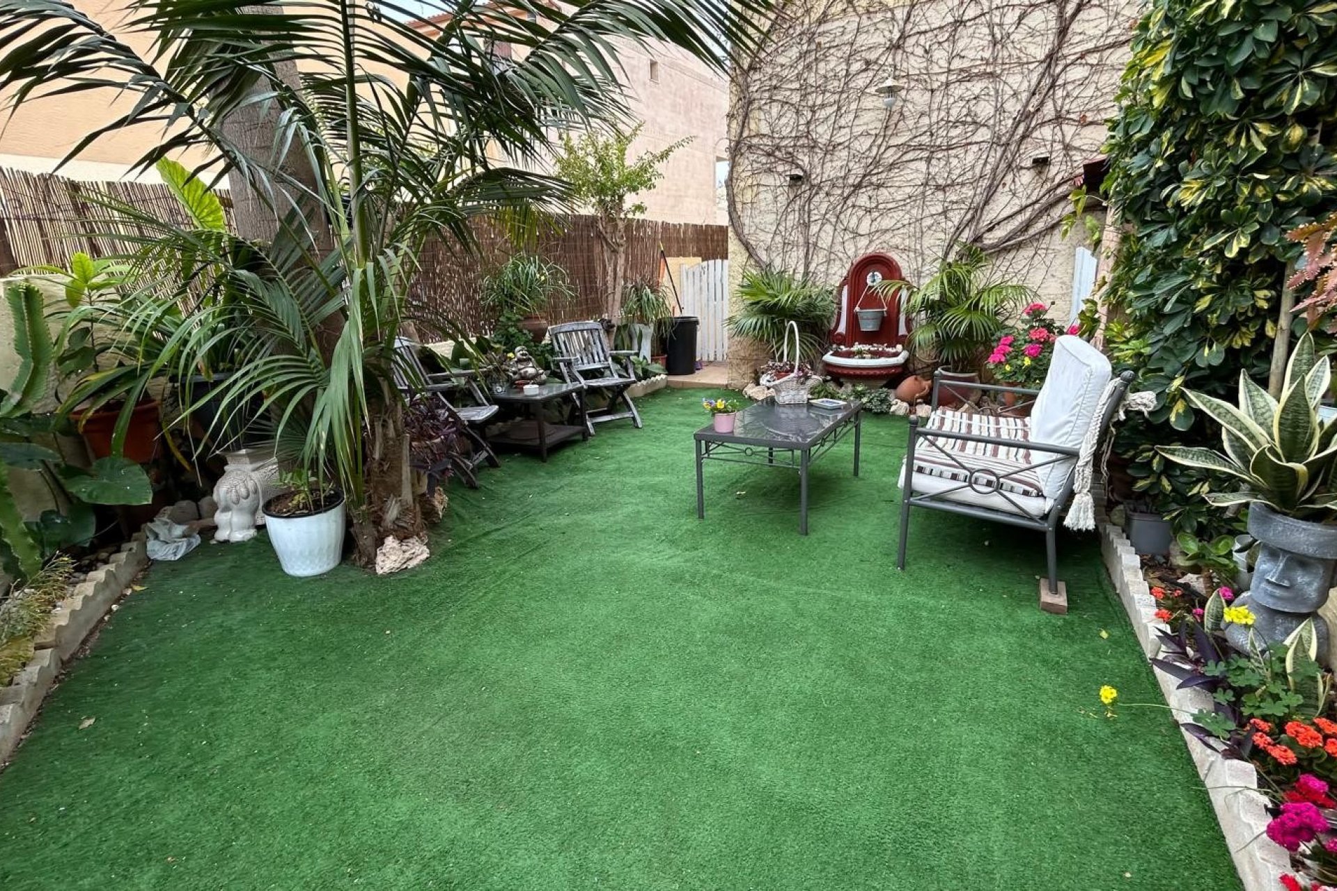 Återförsäljning - Semi detached -
Los Montesinos