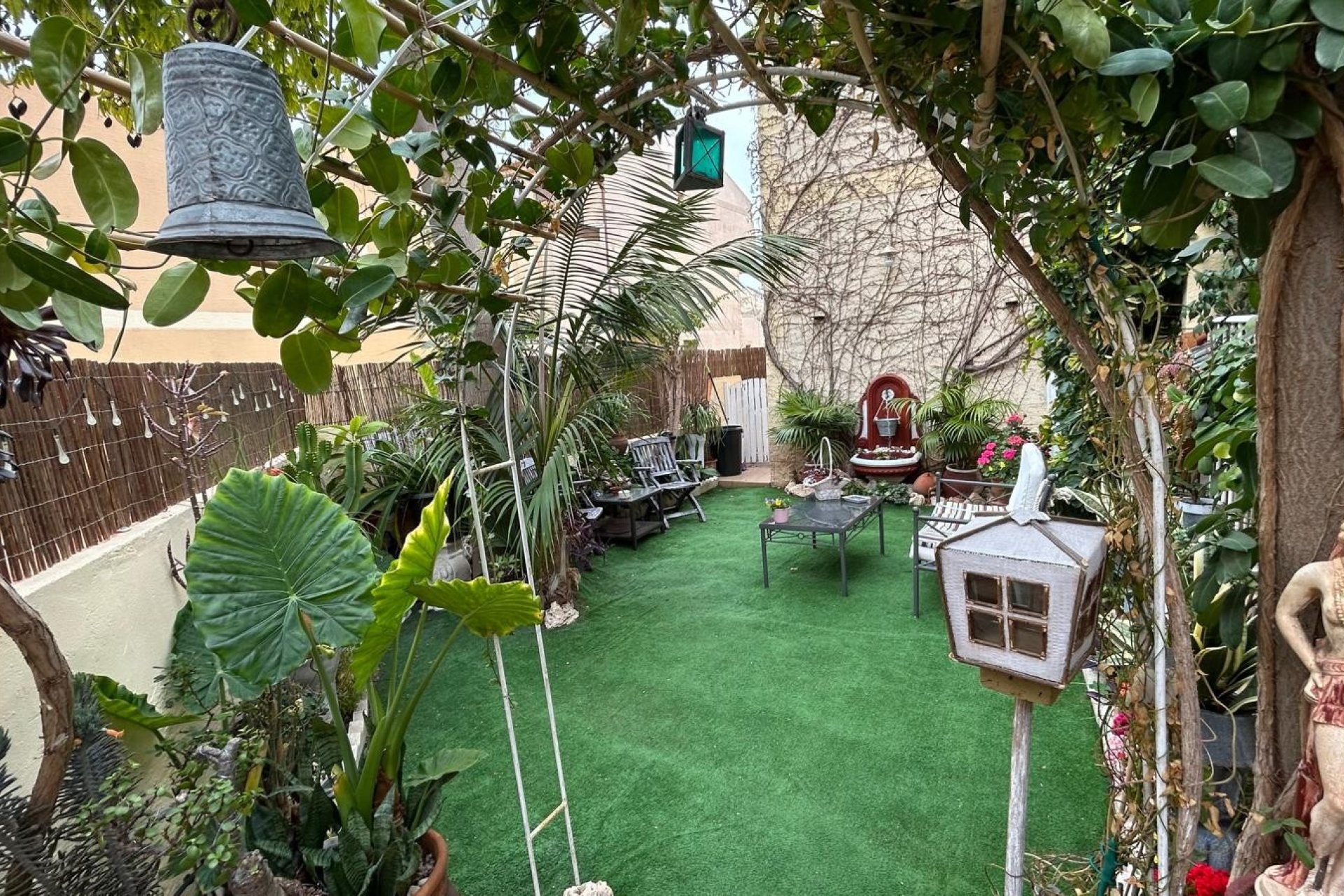 Återförsäljning - Semi detached -
Los Montesinos