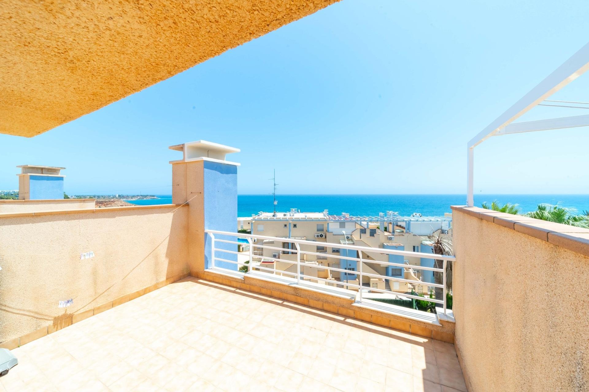 Återförsäljning - Semi detached -
Orihuela Costa - Campoamor