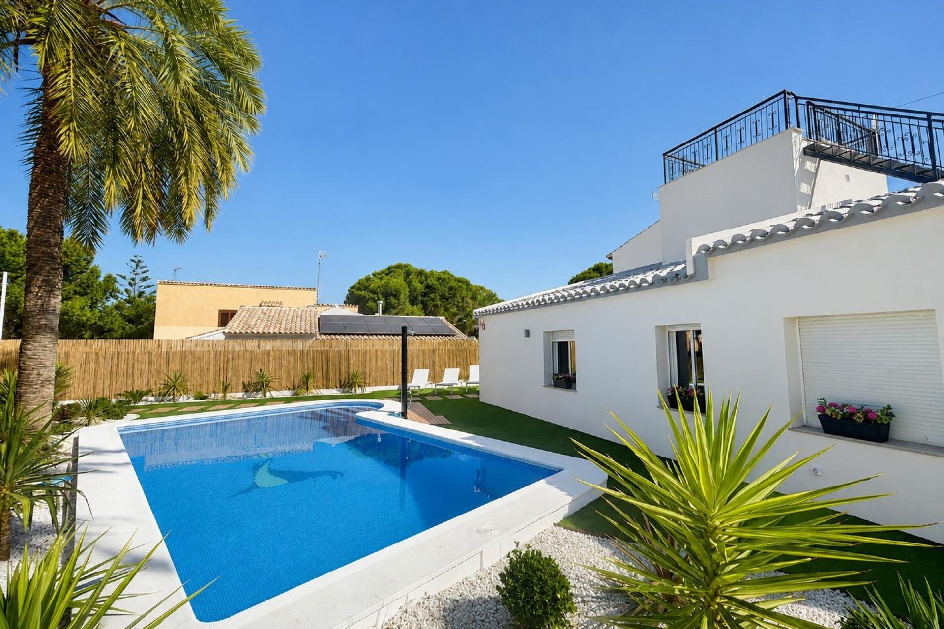 Återförsäljning - Semi detached -
Orihuela Costa - Punta Prima