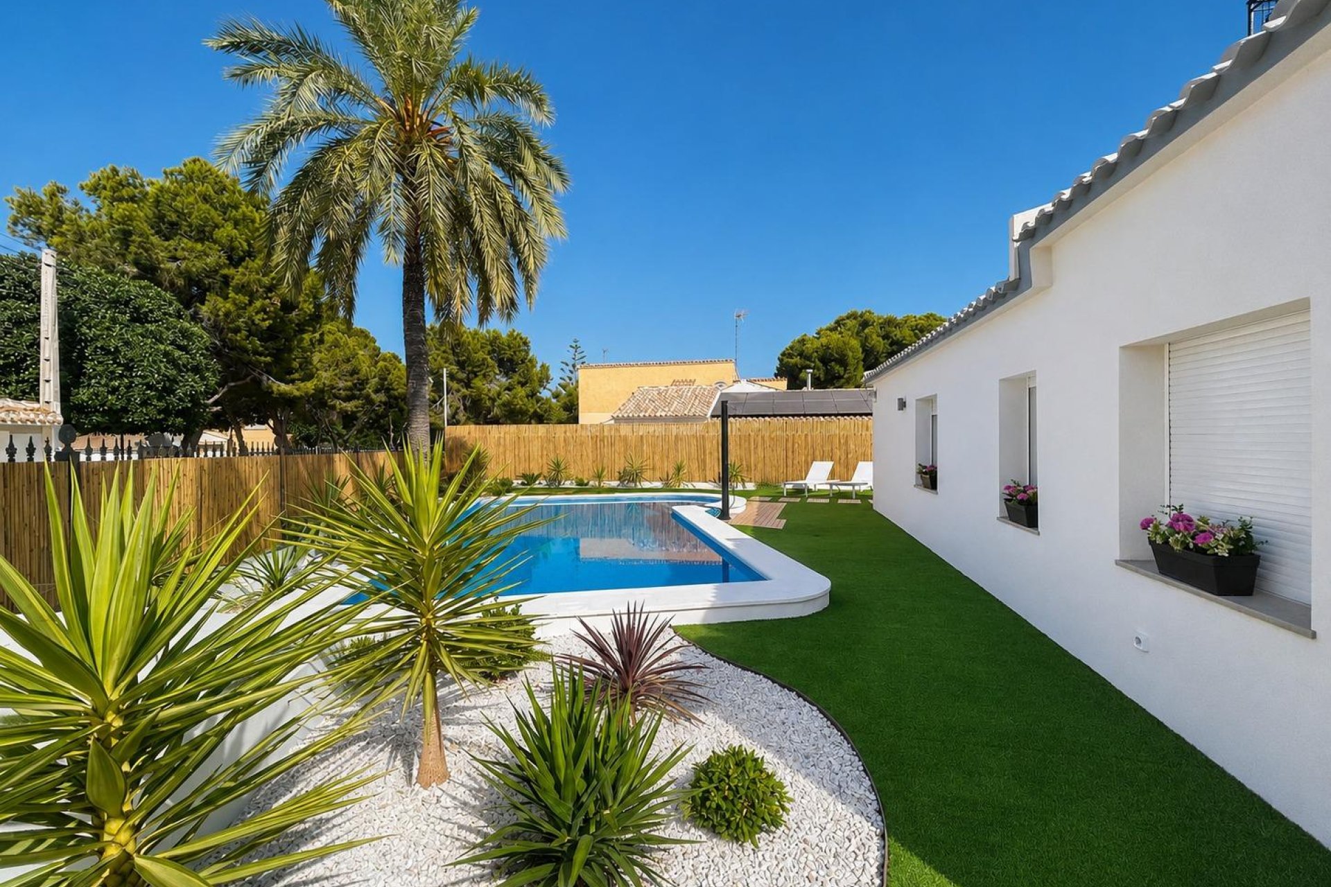 Återförsäljning - Semi detached -
Orihuela Costa - Punta Prima