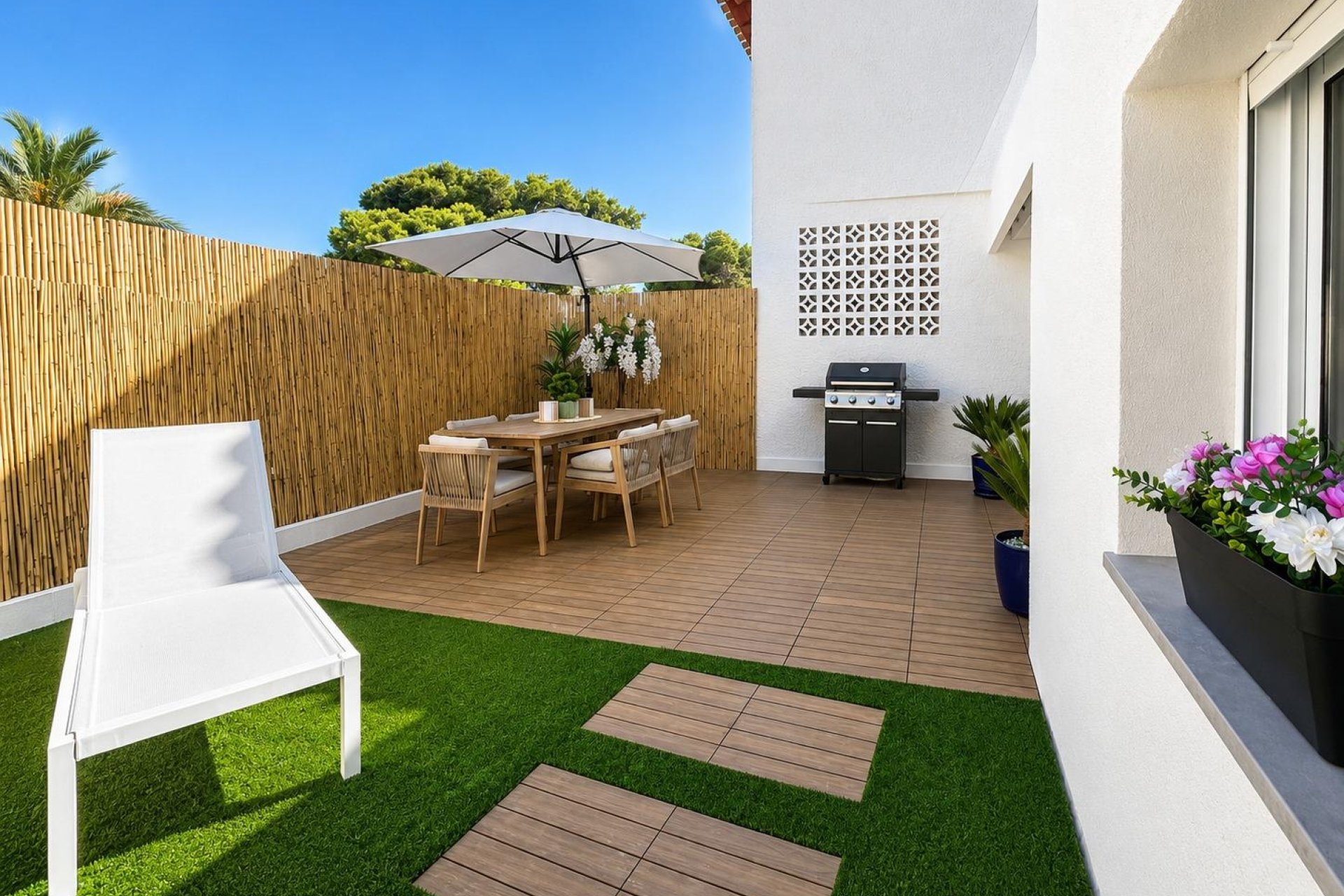 Återförsäljning - Semi detached -
Orihuela Costa - Punta Prima
