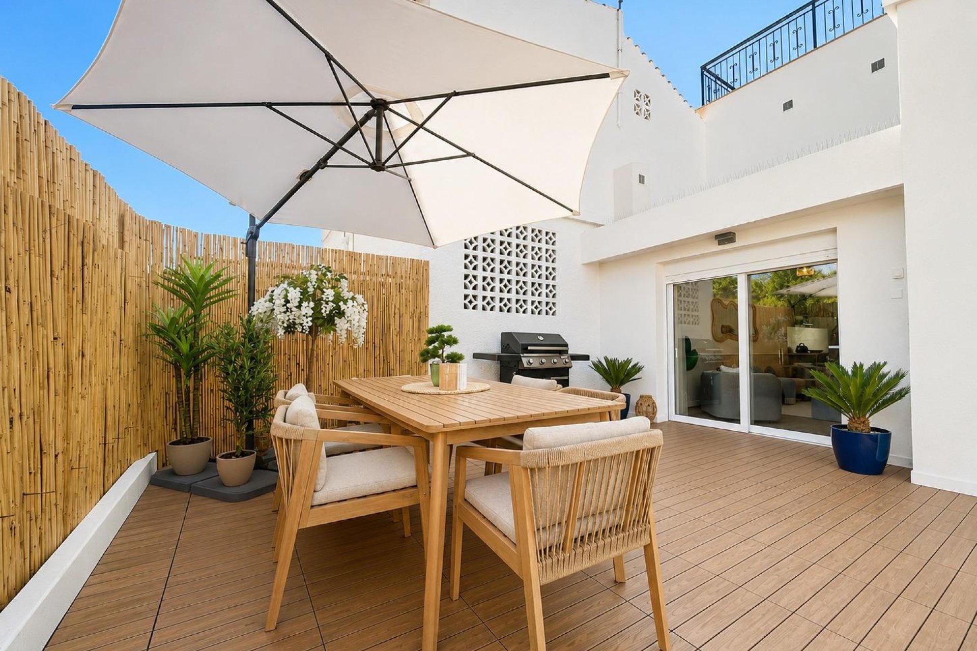 Återförsäljning - Semi detached -
Orihuela Costa - Punta Prima