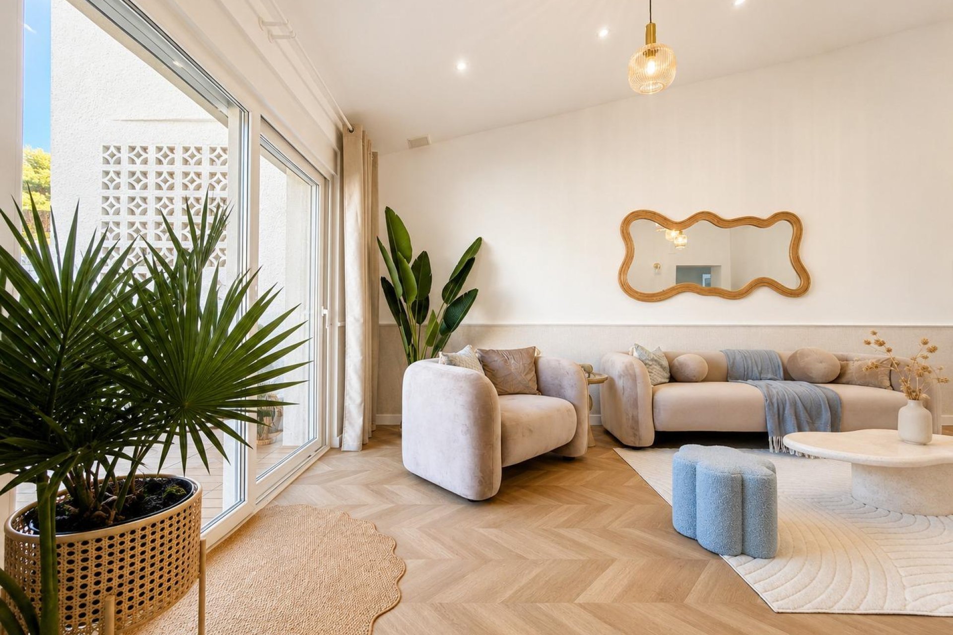 Återförsäljning - Semi detached -
Orihuela Costa - Punta Prima