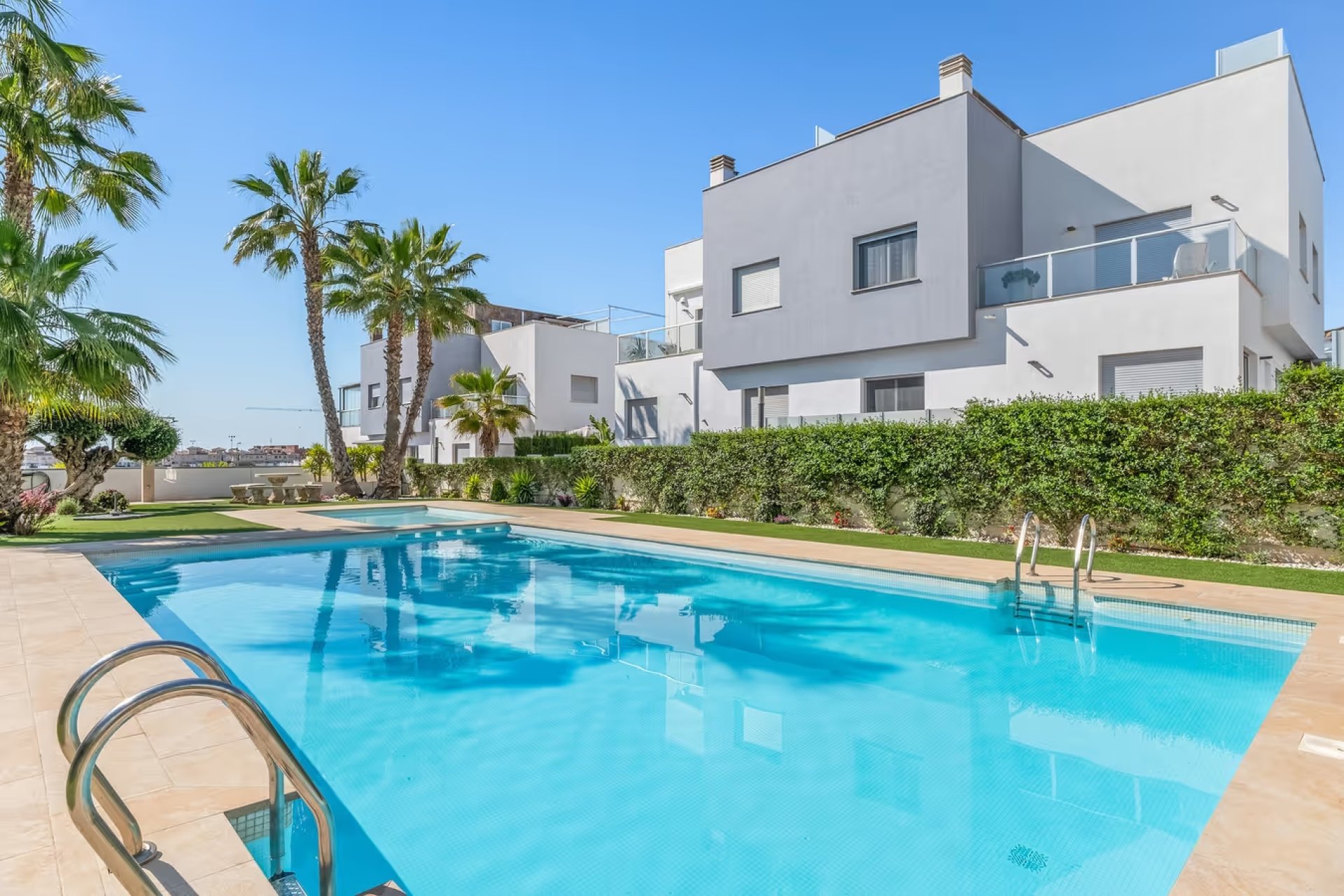 Återförsäljning - Semi detached -
Punta Prima - Marina Med