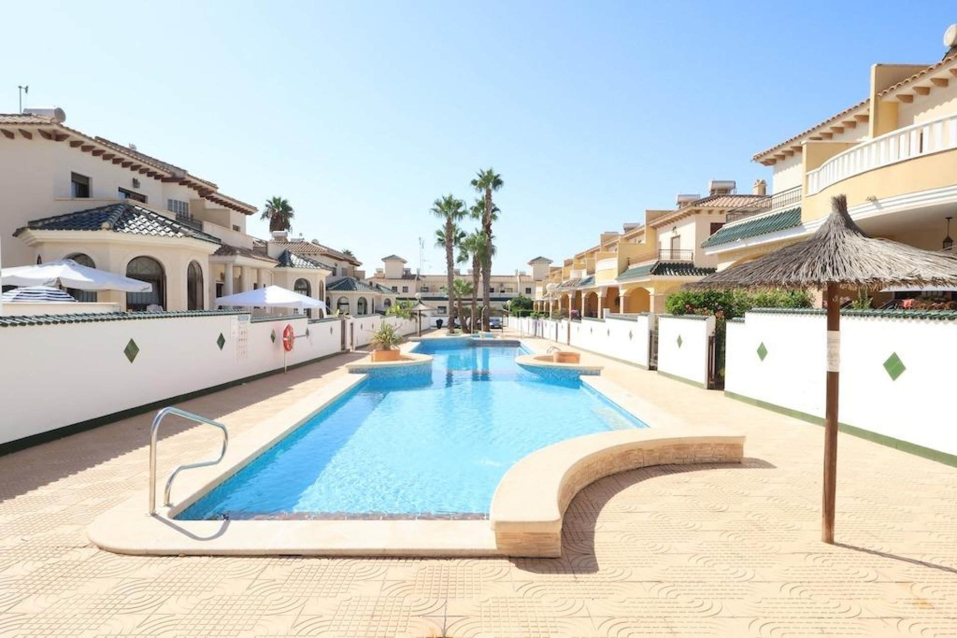 Återförsäljning - Semi detached -
Rojales - Lo Marabú