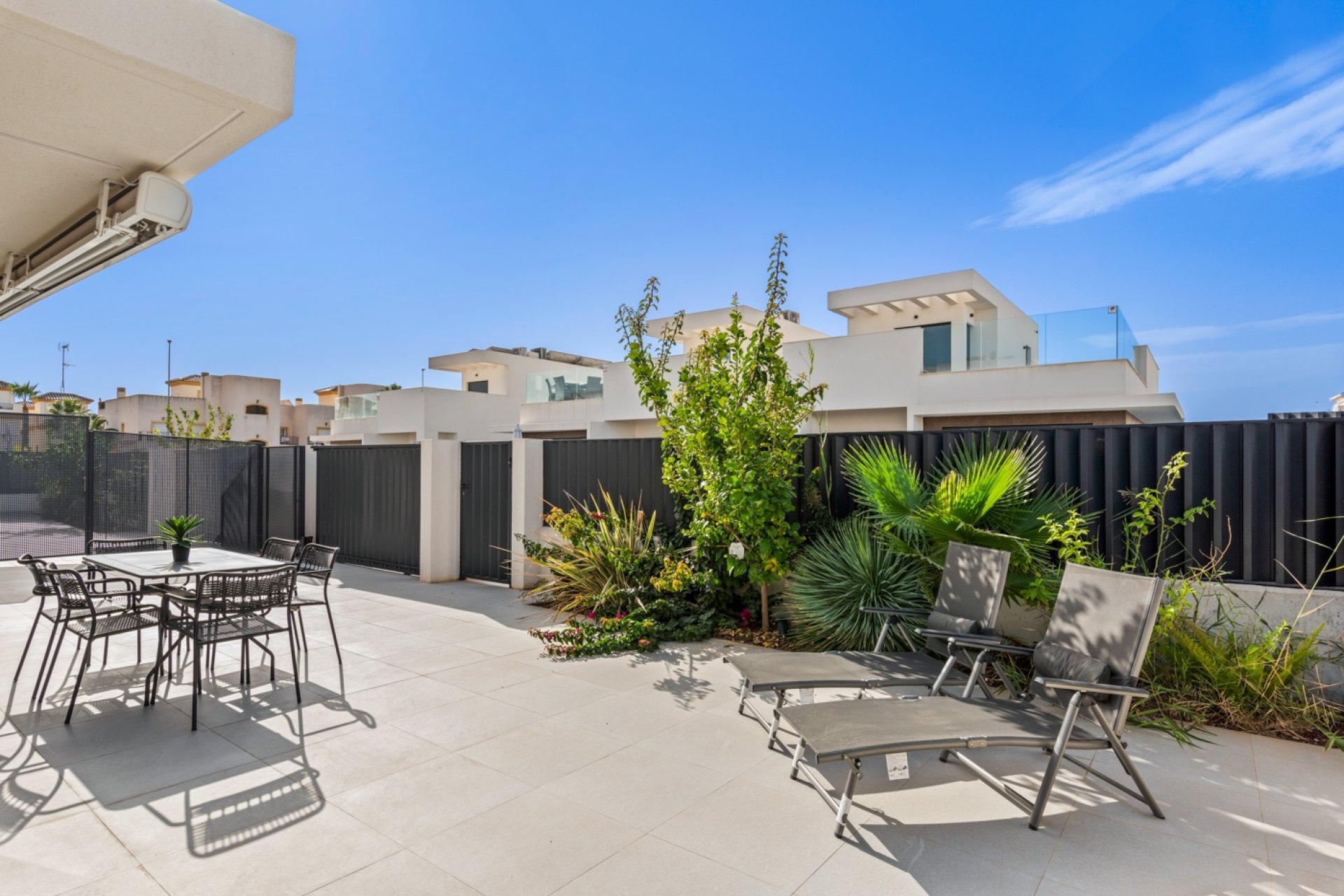 Återförsäljning - Semi detached -
San Fulgencio - La Marina