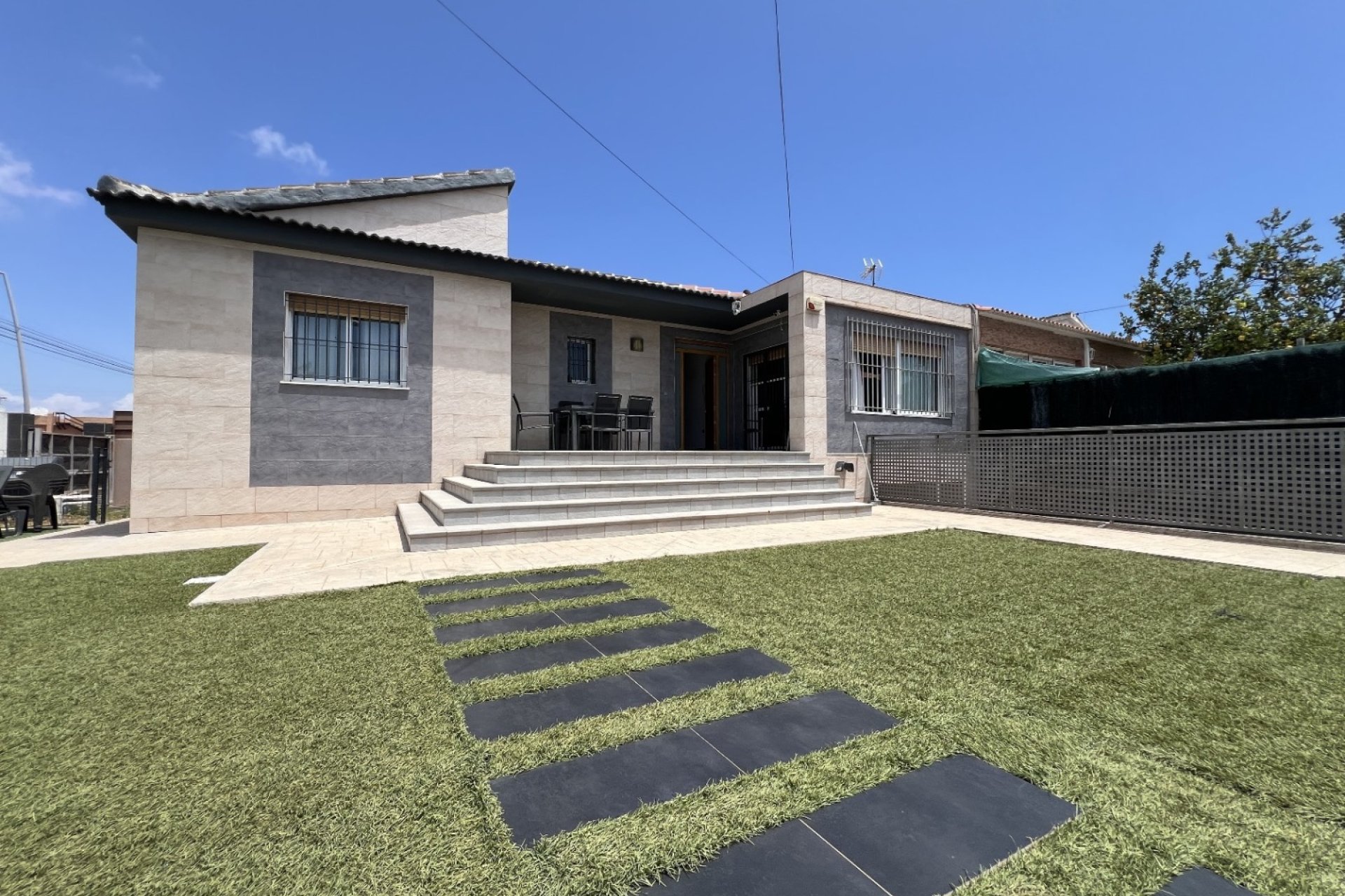 Återförsäljning - Semi detached -
Torrevieja - Costa Blanca Sur