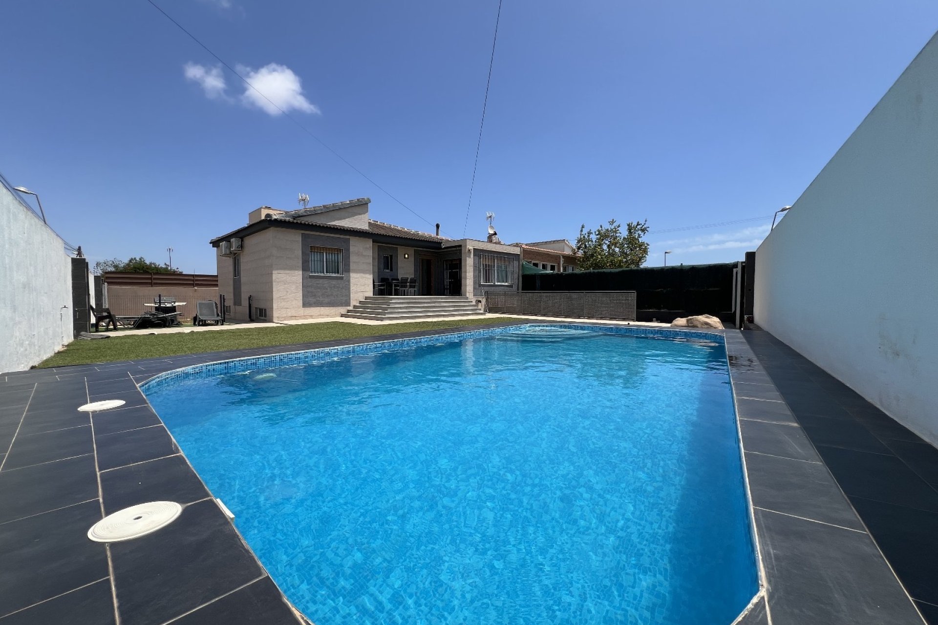Återförsäljning - Semi detached -
Torrevieja - Costa Blanca Sur