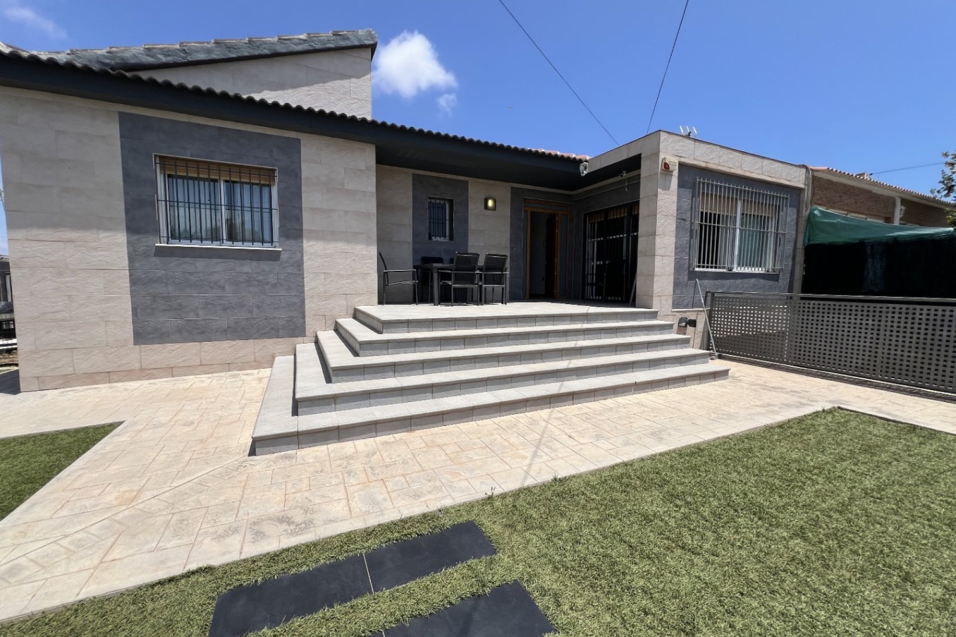 Återförsäljning - Semi detached -
Torrevieja - Costa Blanca Sur