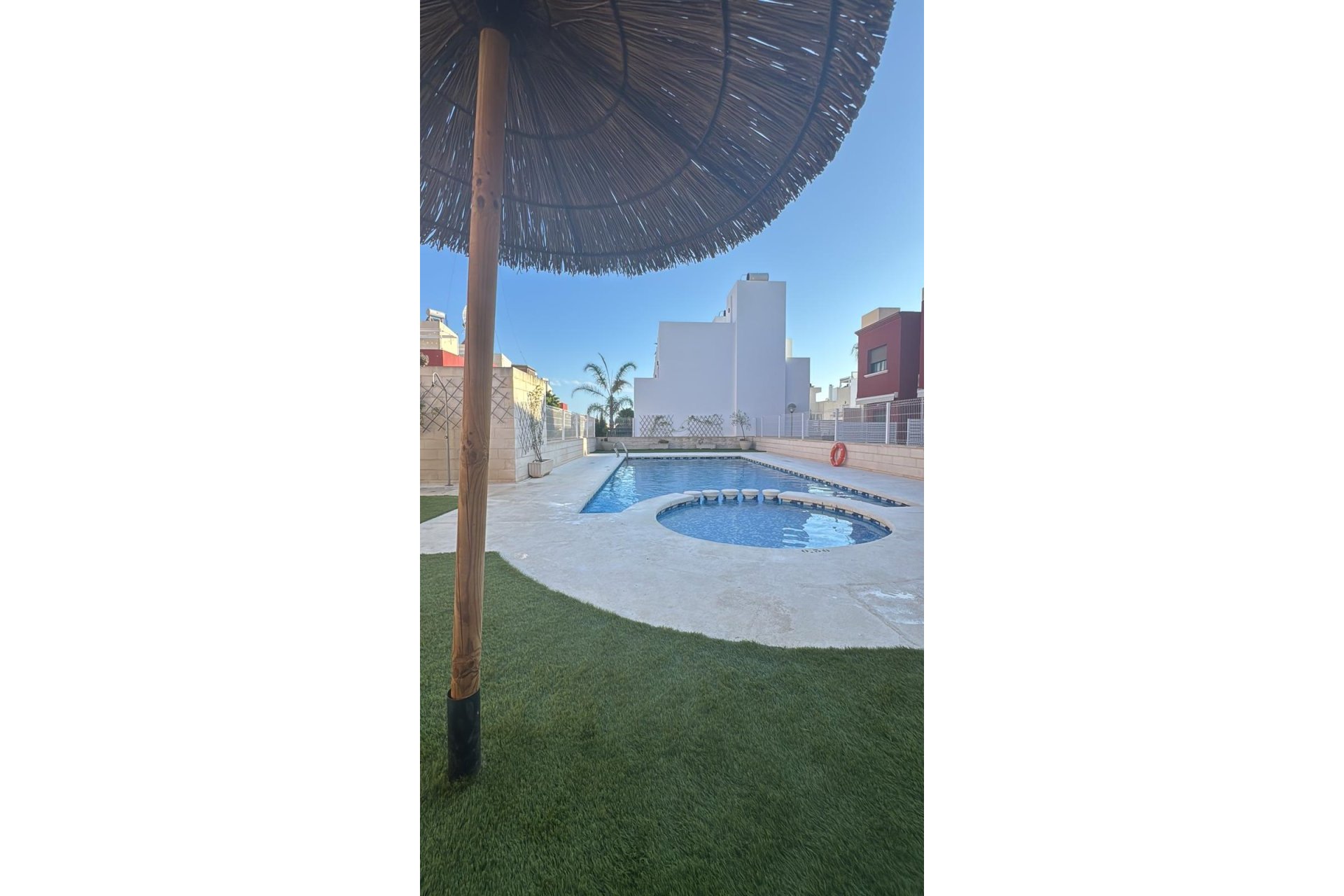 Återförsäljning - Semi detached -
Torrevieja - Costa Blanca Sur