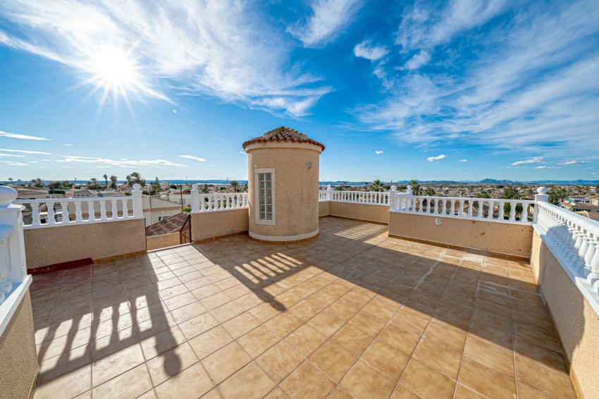 Återförsäljning - Semi detached -
Torrevieja - El Chaparral
