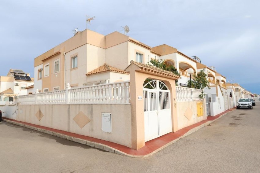 Återförsäljning - Semi detached -
Torrevieja - El limonar