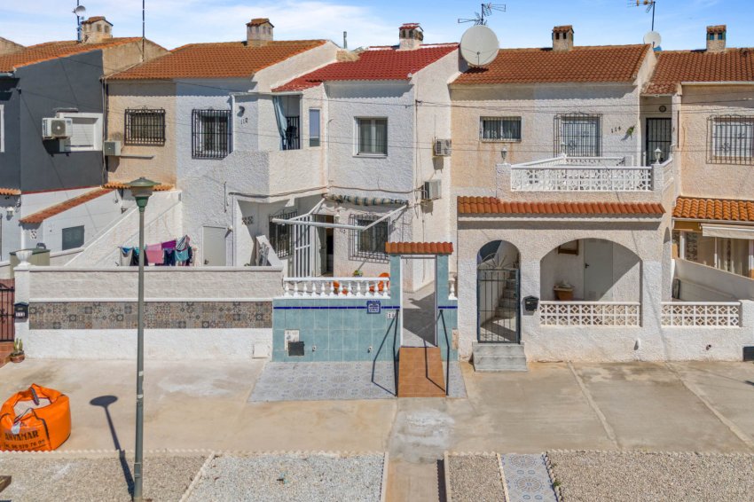 Återförsäljning - Semi detached -
Torrevieja - Torretas