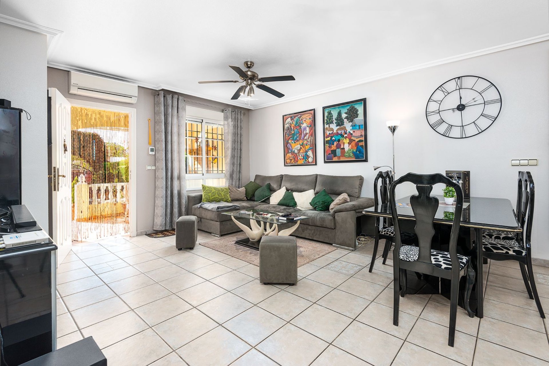 Återförsäljning - Semi detached -
Torrevieja