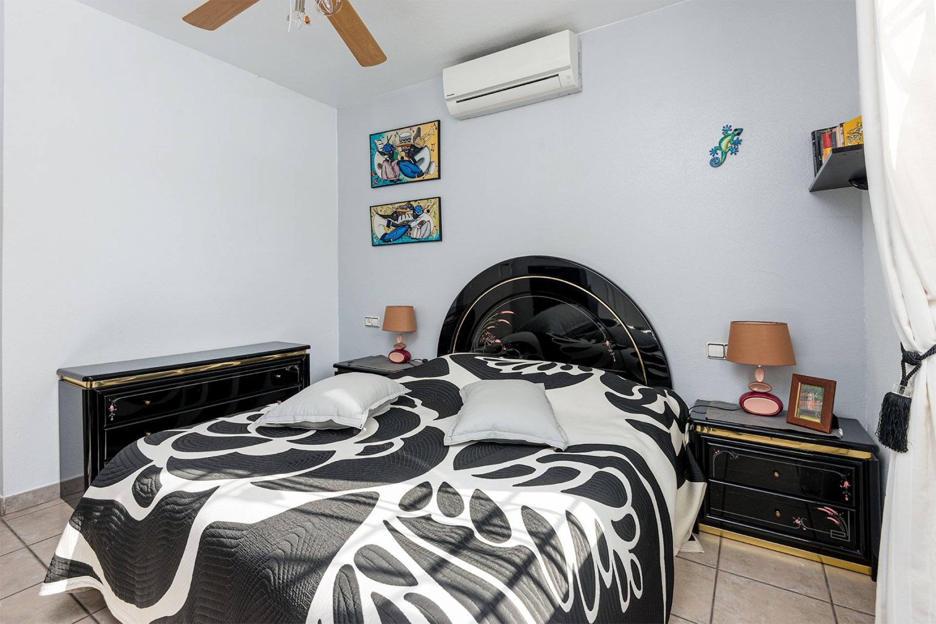 Återförsäljning - Semi detached -
Torrevieja