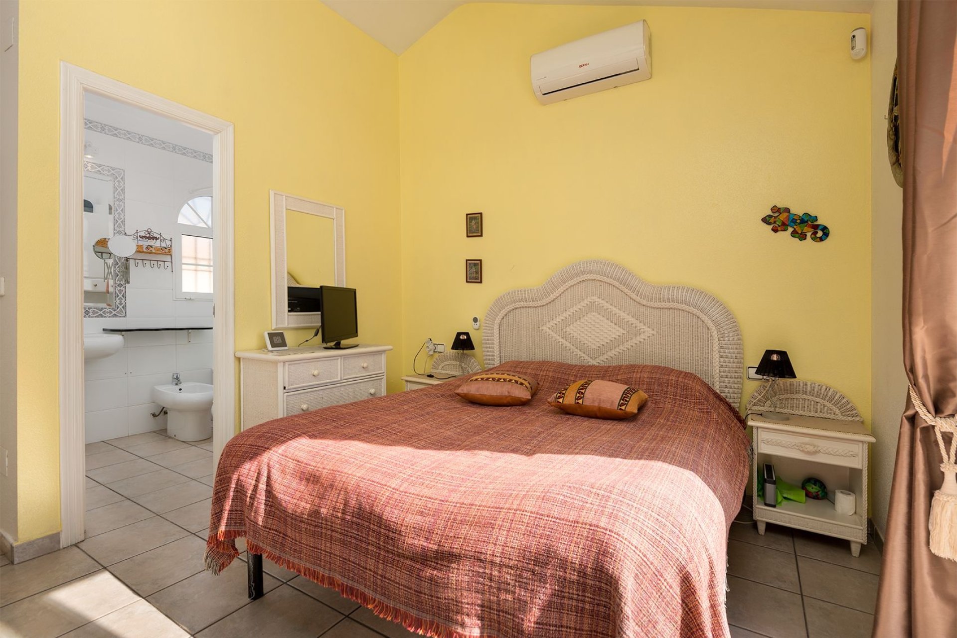 Återförsäljning - Semi detached -
Torrevieja