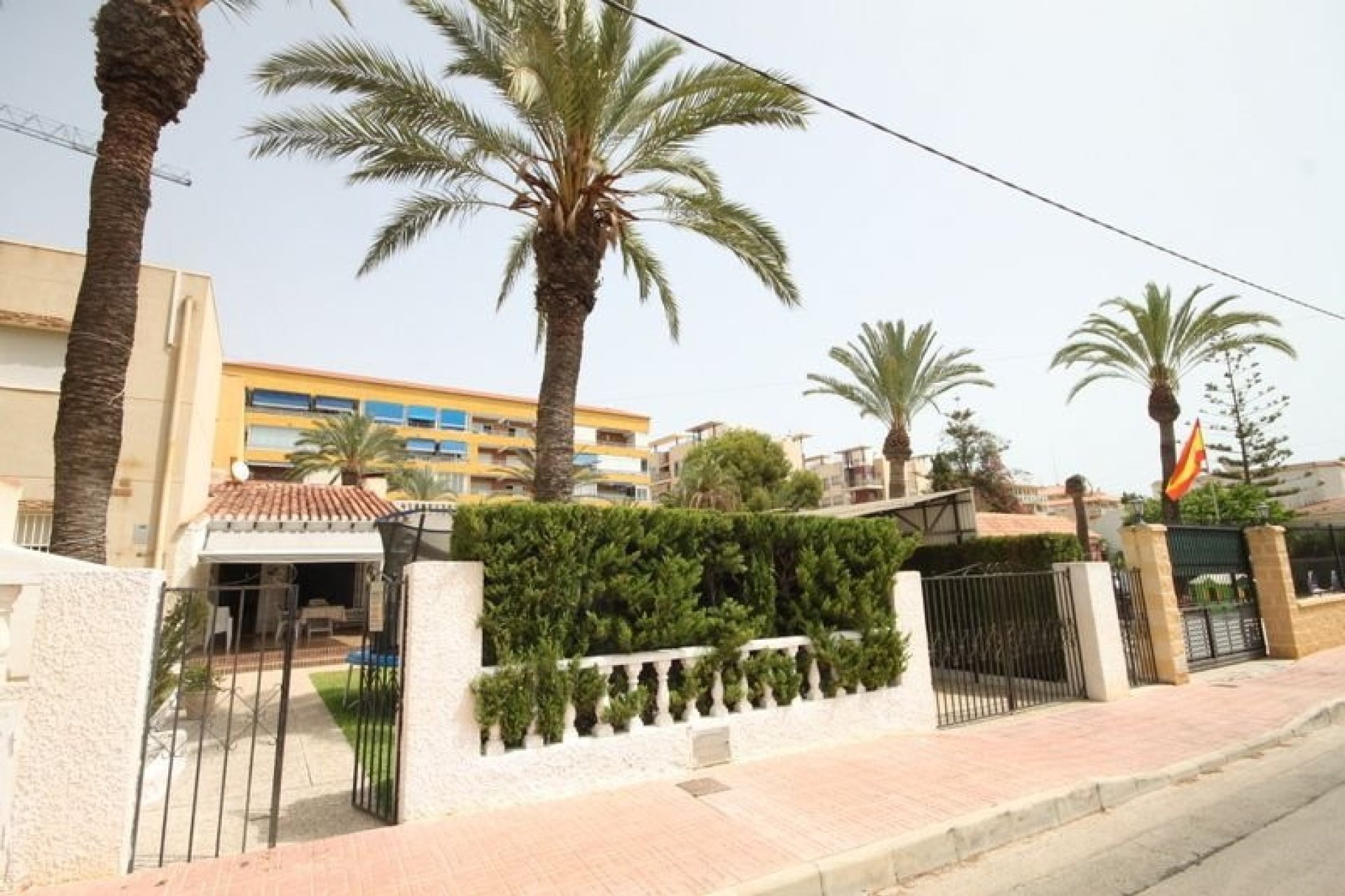 Återförsäljning - Semi-Detached Villa -
Orihuela Costa - Punta Prima