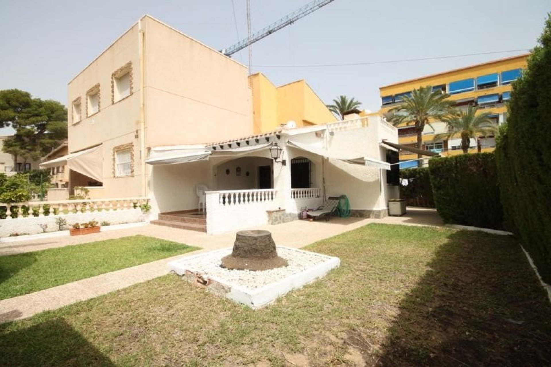 Återförsäljning - Semi-Detached Villa -
Orihuela Costa - Punta Prima