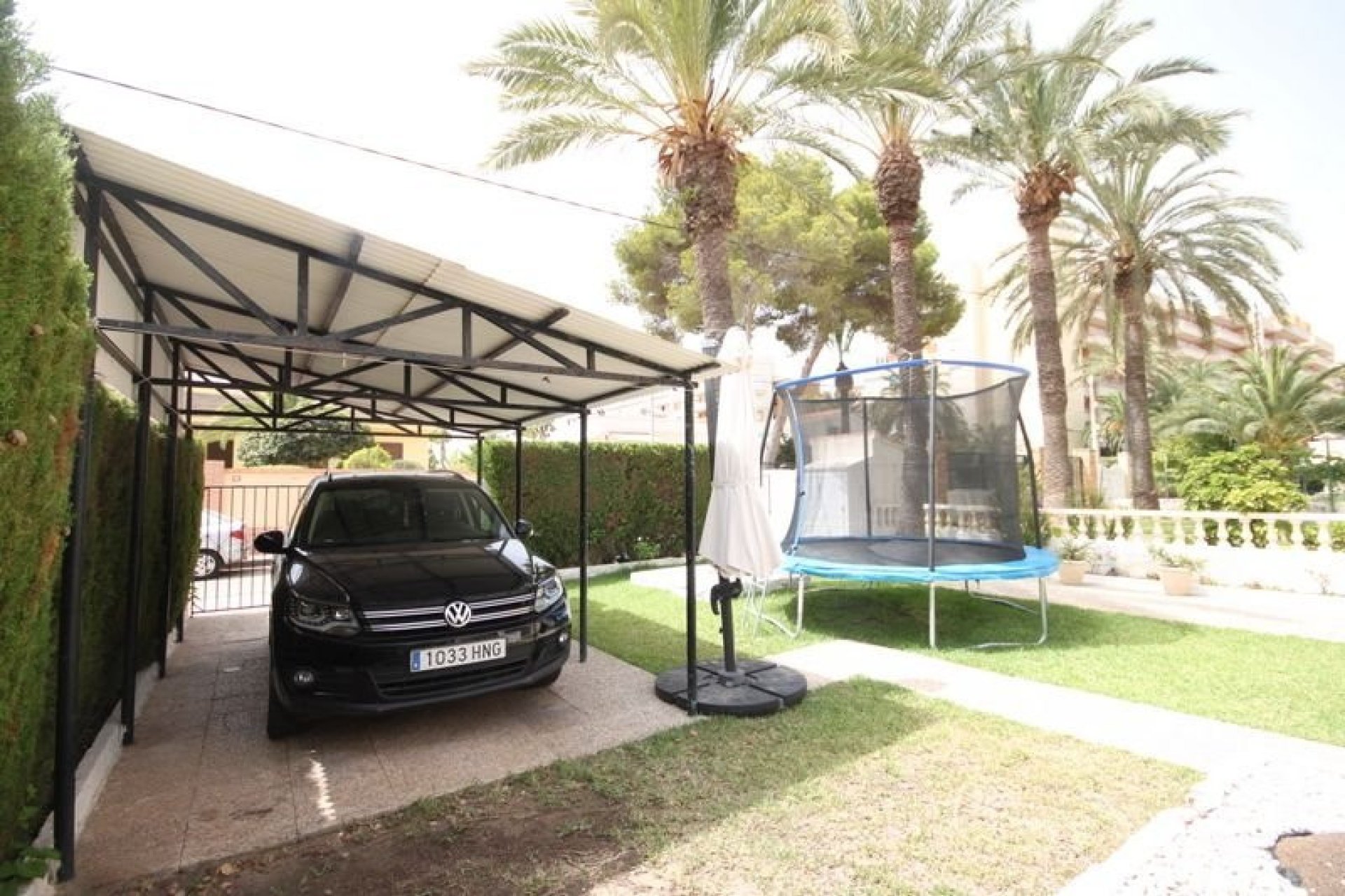 Återförsäljning - Semi-Detached Villa -
Orihuela Costa - Punta Prima