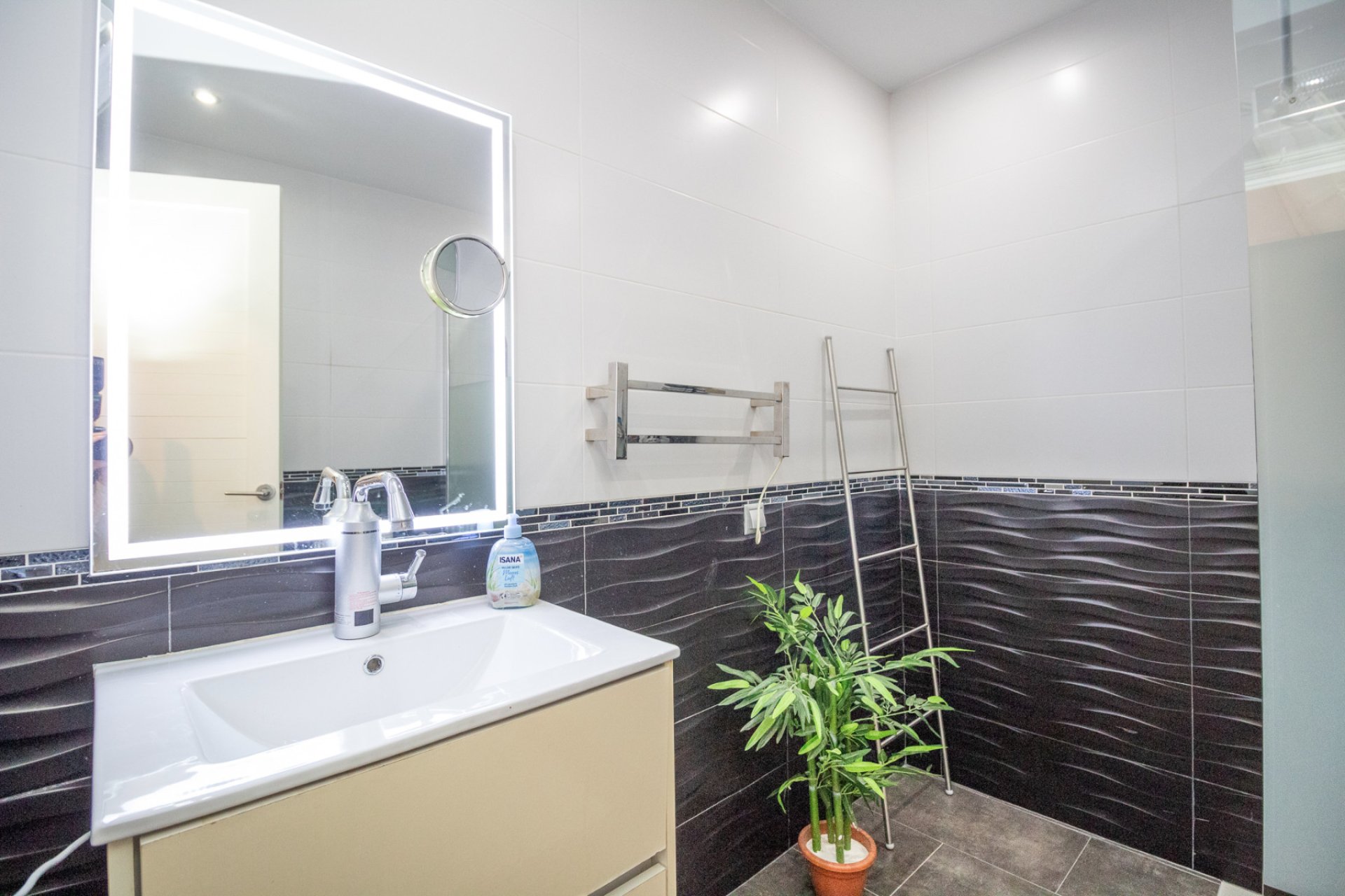 Återförsäljning - Semi detached -
Villamartin - Fortuna