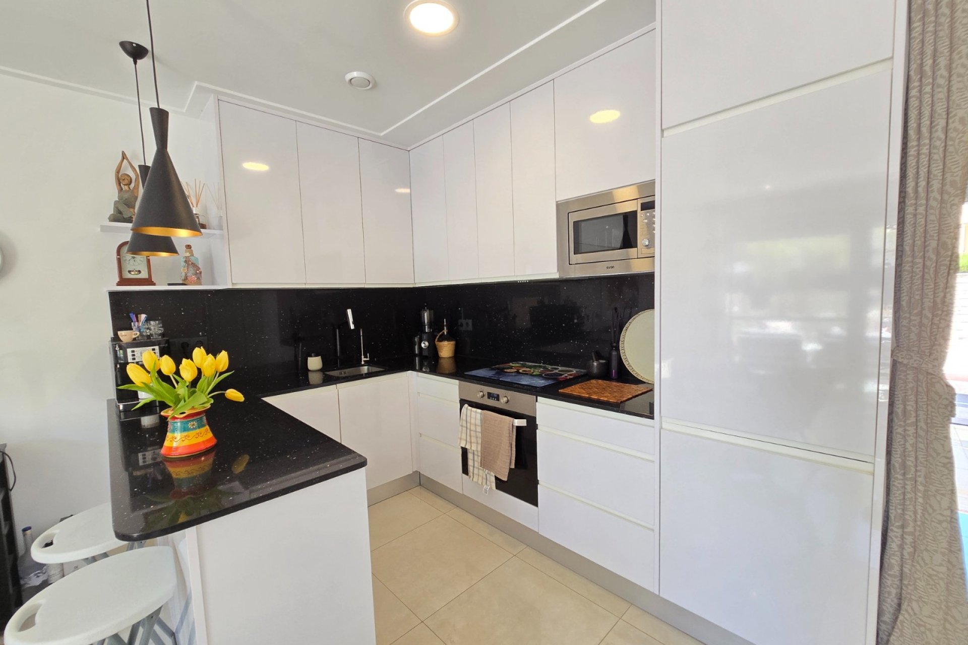 Återförsäljning - Townhouse * -
Ciudad Quesada * - Doña Pepa *