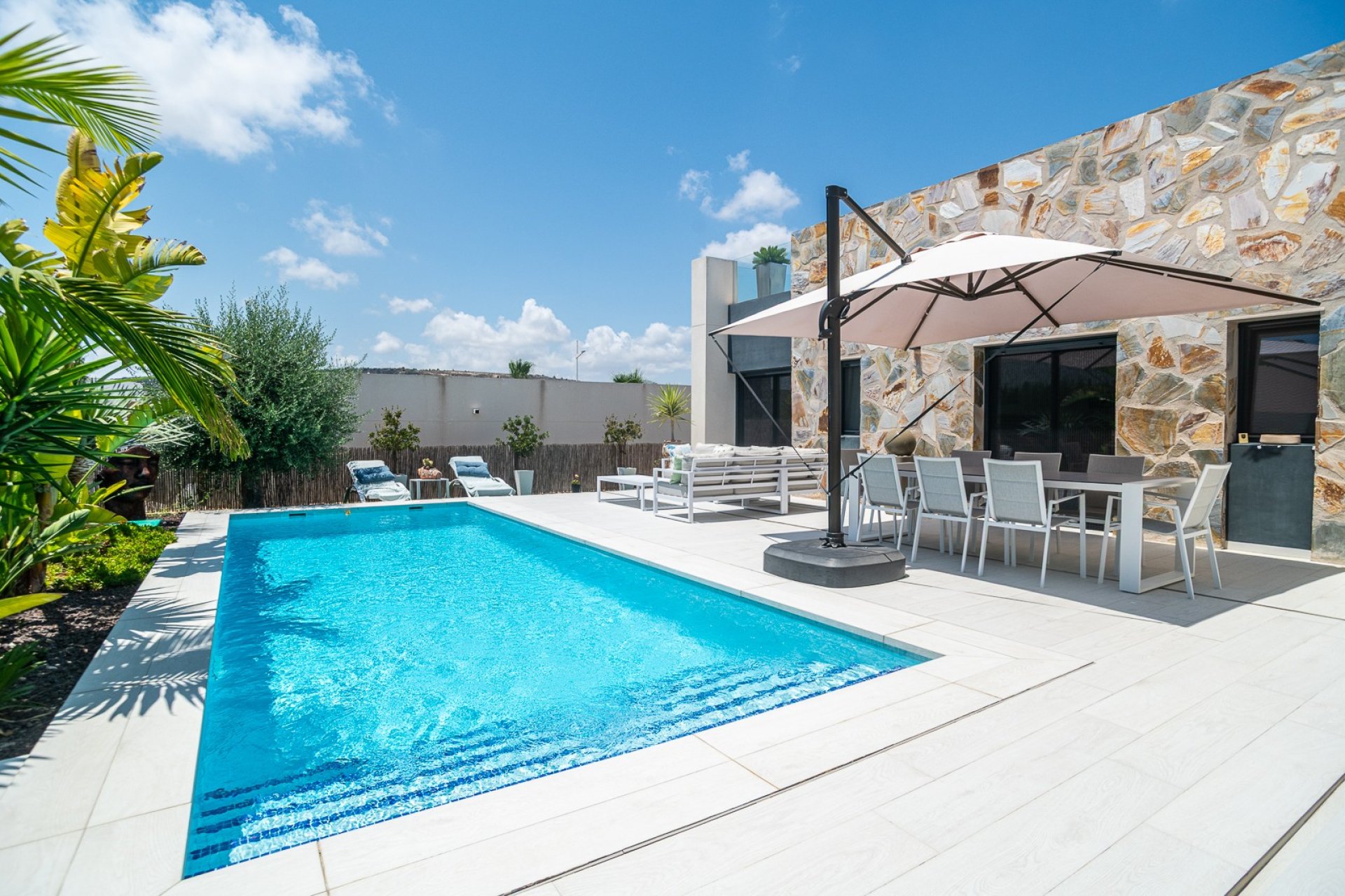 Återförsäljning - Villa -
Algorfa - La Finca Golf