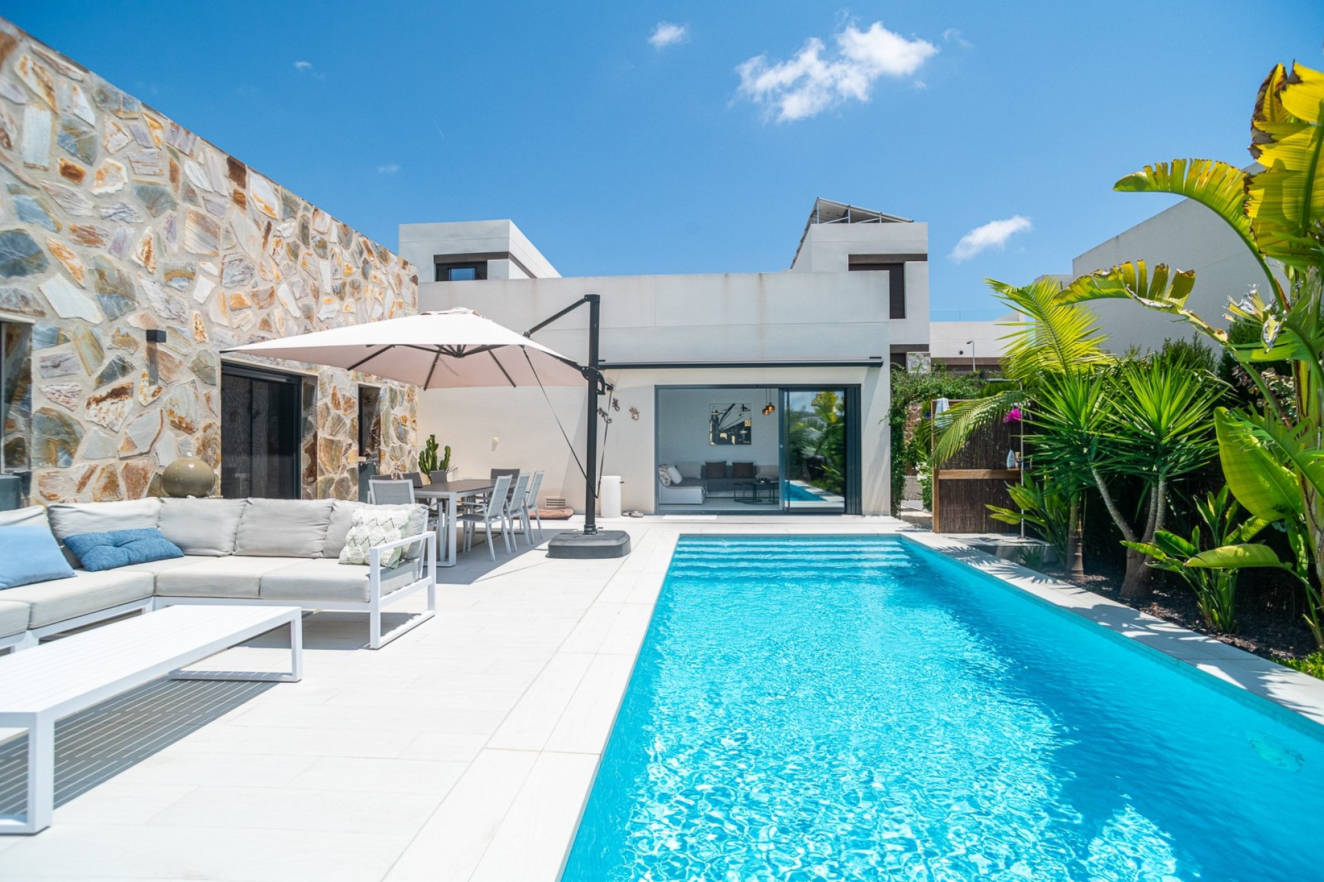Återförsäljning - Villa -
Algorfa - La Finca Golf