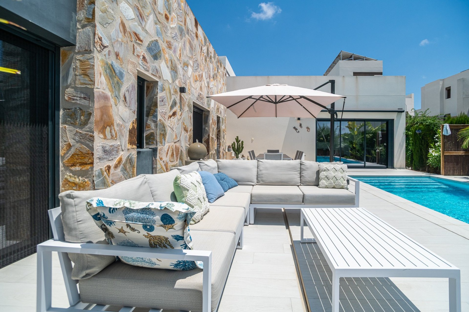Återförsäljning - Villa -
Algorfa - La Finca Golf